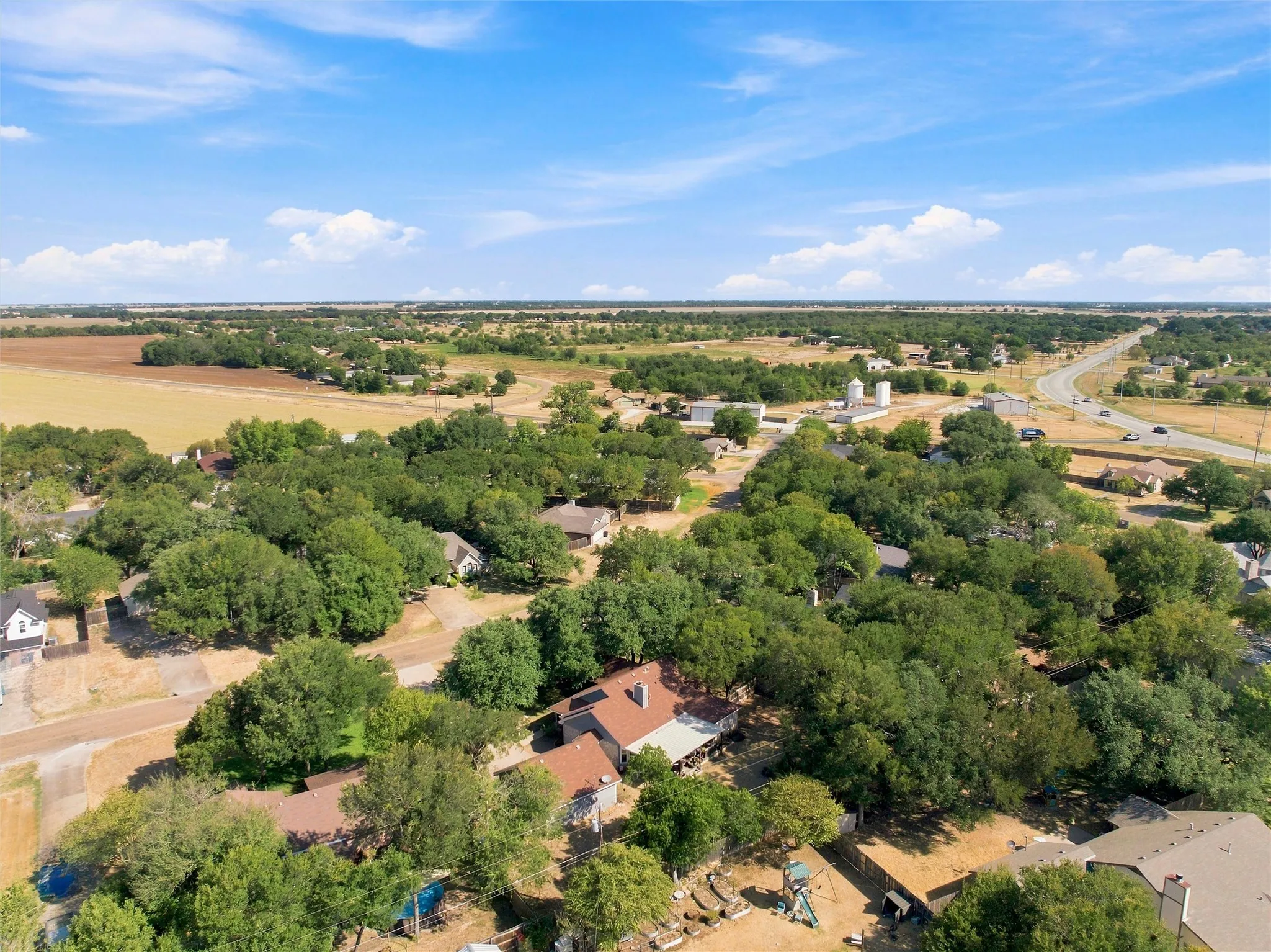 Single Family Residence For Sale in Mc Lennan County , 14212 Wagner Drive, Woodway, Texas 76712, 3 Bedroom, 2 Bathroom, 2 Garage spaces, 1,590 Sqft, built in 1988, mls#21383360, Real Estate Agent in Woodway, Homes For Sale in Mc Lennan county, Homes For Sale in Woodway, Realtor in Woodway Texas, Real Estate Brokerage Independent Realty Texas, Luminita Cordes Realtor