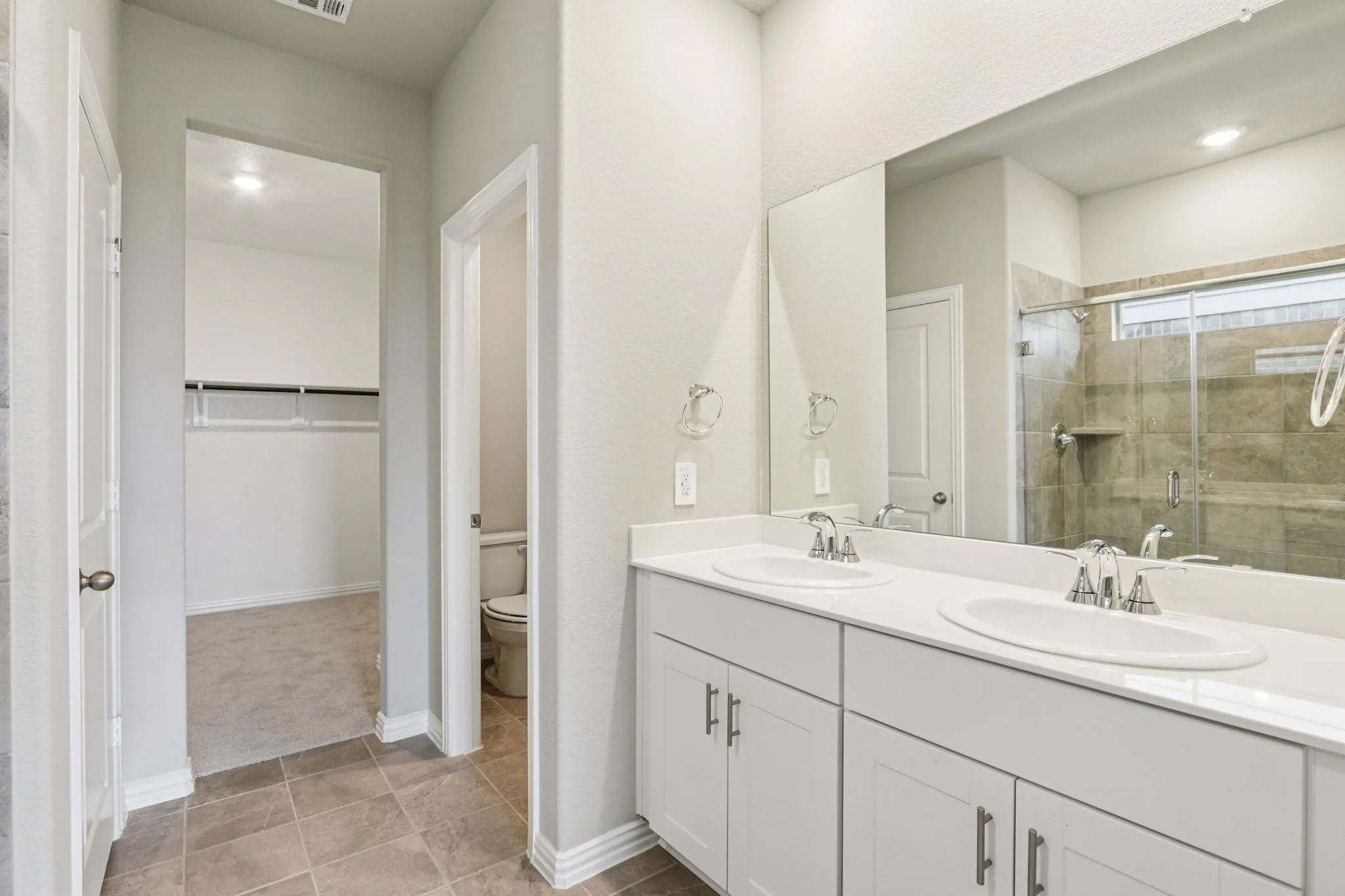 Photo is not of the actual home, but is an inspirational photo of builder’s model home and may depict options, furnishings, and/or decorator features that are not included.