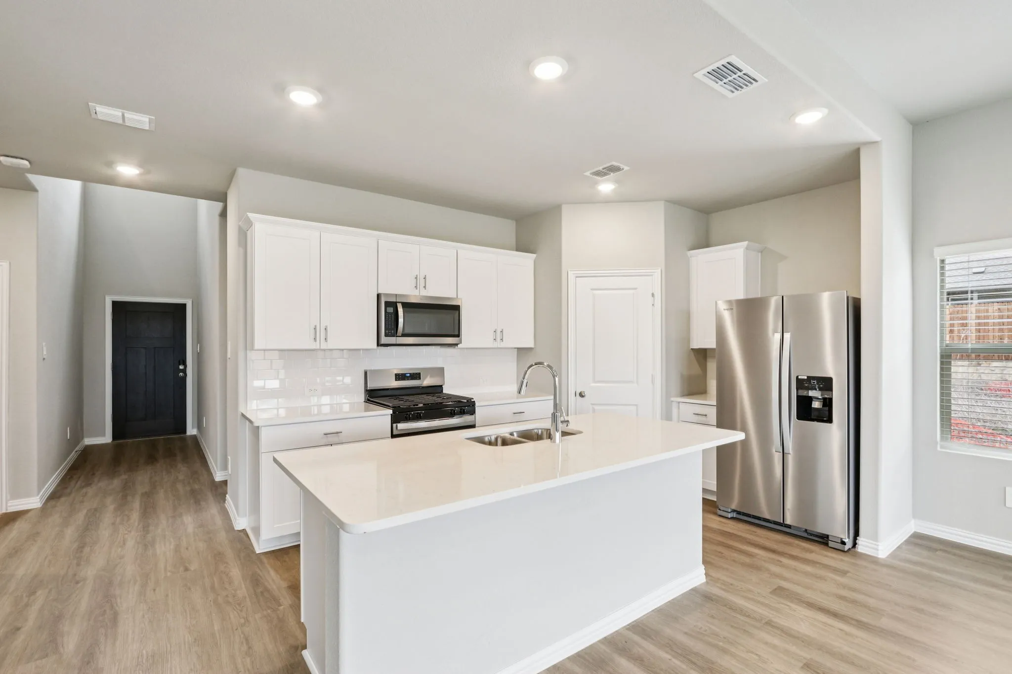 Photo is not of the actual home, but is an inspirational photo of builder’s model home and may depict options, furnishings, and/or decorator features that are not included.