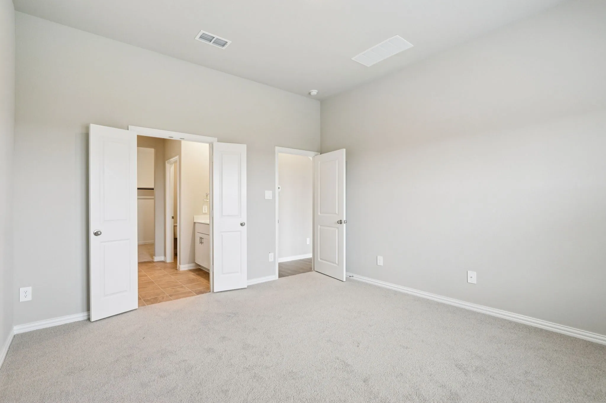 Photo is not of the actual home, but is an inspirational photo of builder’s model home and may depict options, furnishings, and/or decorator features that are not included.