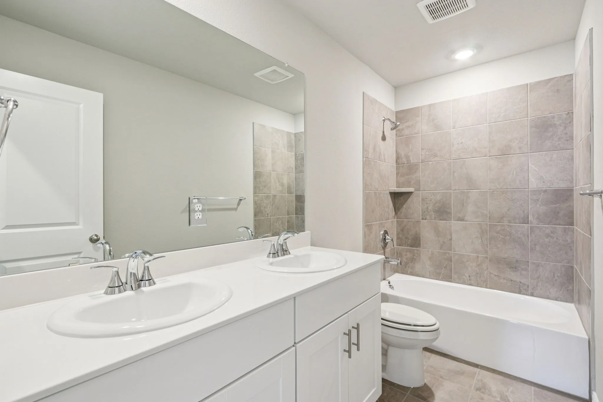 Photo is not of the actual home, but is an inspirational photo of builder’s model home and may depict options, furnishings, and/or decorator features that are not included.