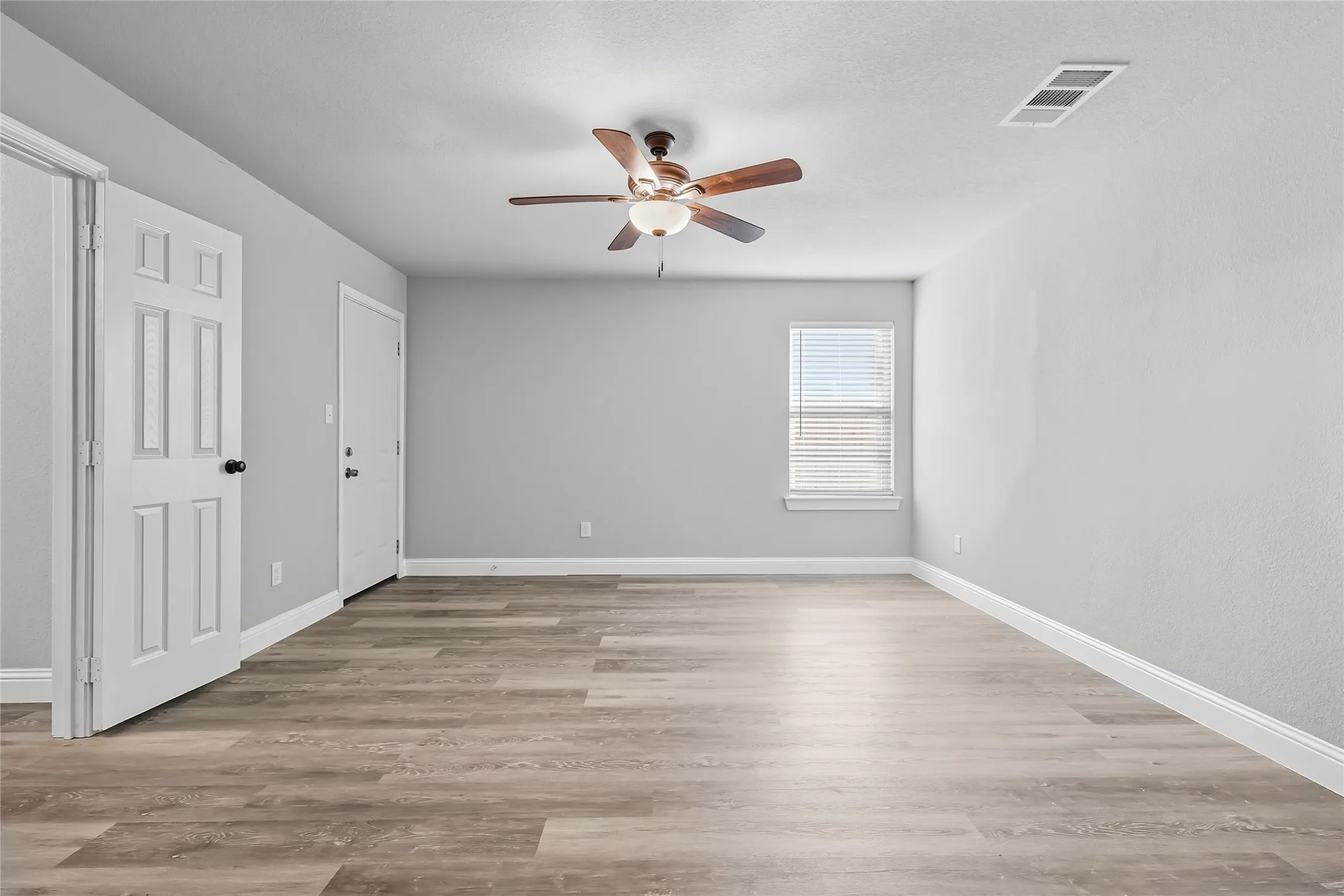 Duplex For Rent in Dallas County , 3151 Stag Road, Dallas, Texas 75241, 3 Bedroom, 2 Bathroom, 1 Garage spaces, 1,380 Sqft, built in 2025, mls#21383337, Real Estate Agent in Dallas, Homes For Rent in Dallas county, Homes For Rent in Dallas, Realtor in Dallas Texas, Real Estate Brokerage Independent Realty Texas, Luminita Cordes Realtor