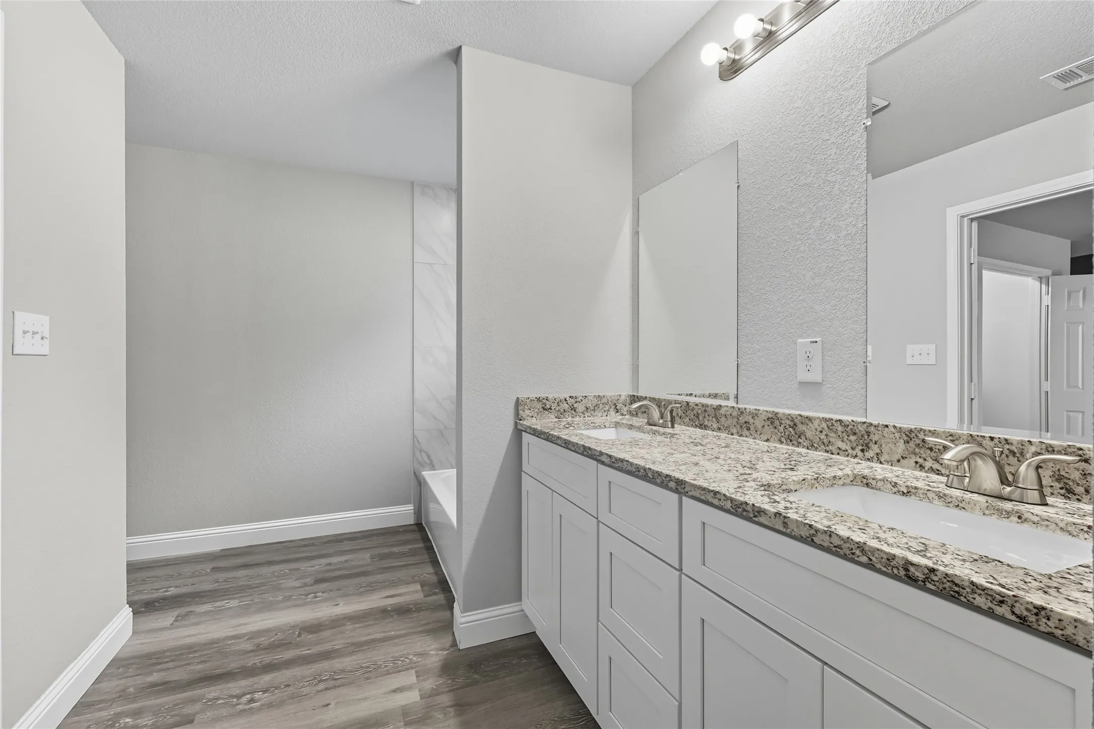 Duplex For Rent in Dallas County , 3151 Stag Road, Dallas, Texas 75241, 3 Bedroom, 2 Bathroom, 1 Garage spaces, 1,380 Sqft, built in 2025, mls#21383337, Real Estate Agent in Dallas, Homes For Rent in Dallas county, Homes For Rent in Dallas, Realtor in Dallas Texas, Real Estate Brokerage Independent Realty Texas, Luminita Cordes Realtor
