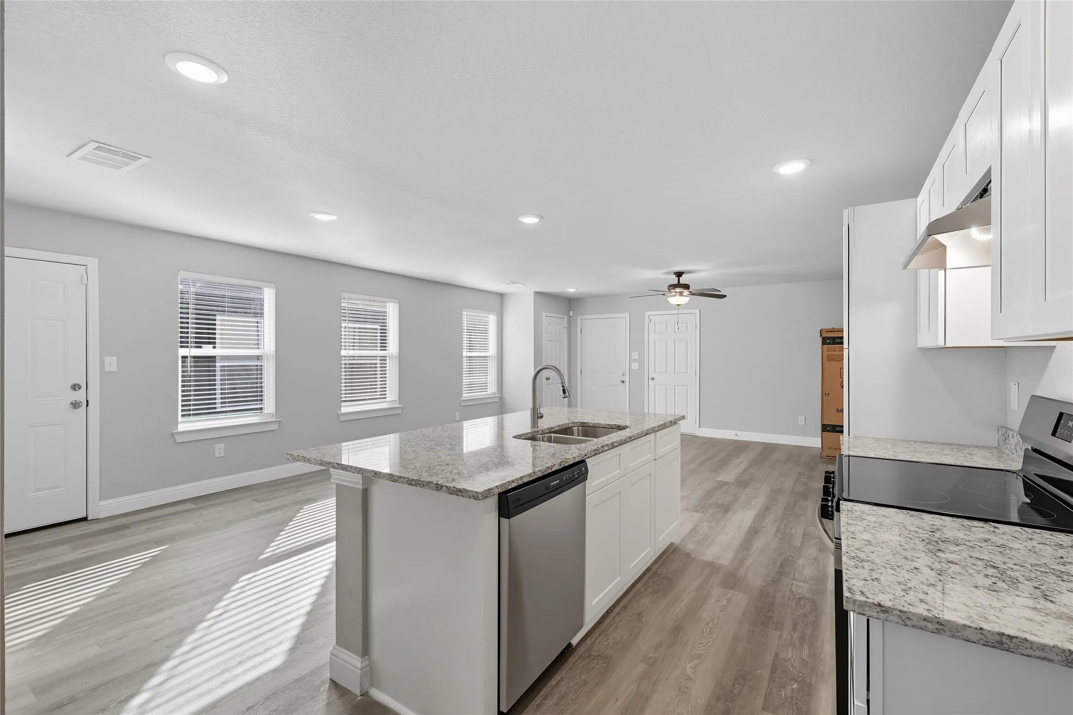 Duplex For Rent in Dallas County , 3151 Stag Road, Dallas, Texas 75241, 3 Bedroom, 2 Bathroom, 1 Garage spaces, 1,380 Sqft, built in 2025, mls#21383337, Real Estate Agent in Dallas, Homes For Rent in Dallas county, Homes For Rent in Dallas, Realtor in Dallas Texas, Real Estate Brokerage Independent Realty Texas, Luminita Cordes Realtor