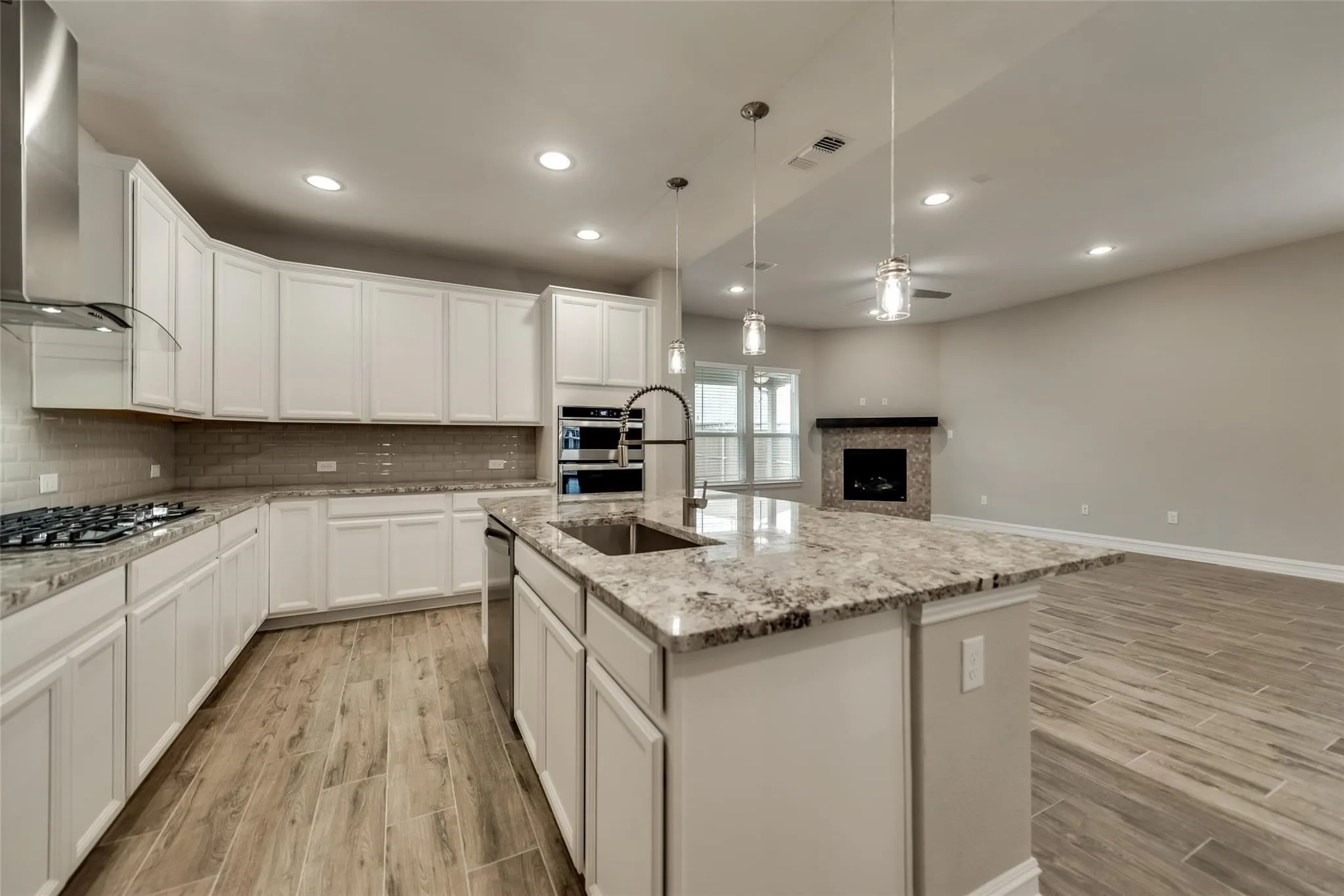 Single Family Residence For Rent in Collin County , 2621 Strand Lane, Mc Kinney, Texas 75071, 4 Bedroom, 4 Bathroom, 2 Garage spaces, 3,655 Sqft, built in 2020, mls#21382620, Real Estate Agent in Mc Kinney, Homes For Rent in Collin county, Homes For Rent in Mc Kinney, Realtor in Mc Kinney Texas, Real Estate Brokerage Independent Realty Texas, Luminita Cordes Realtor