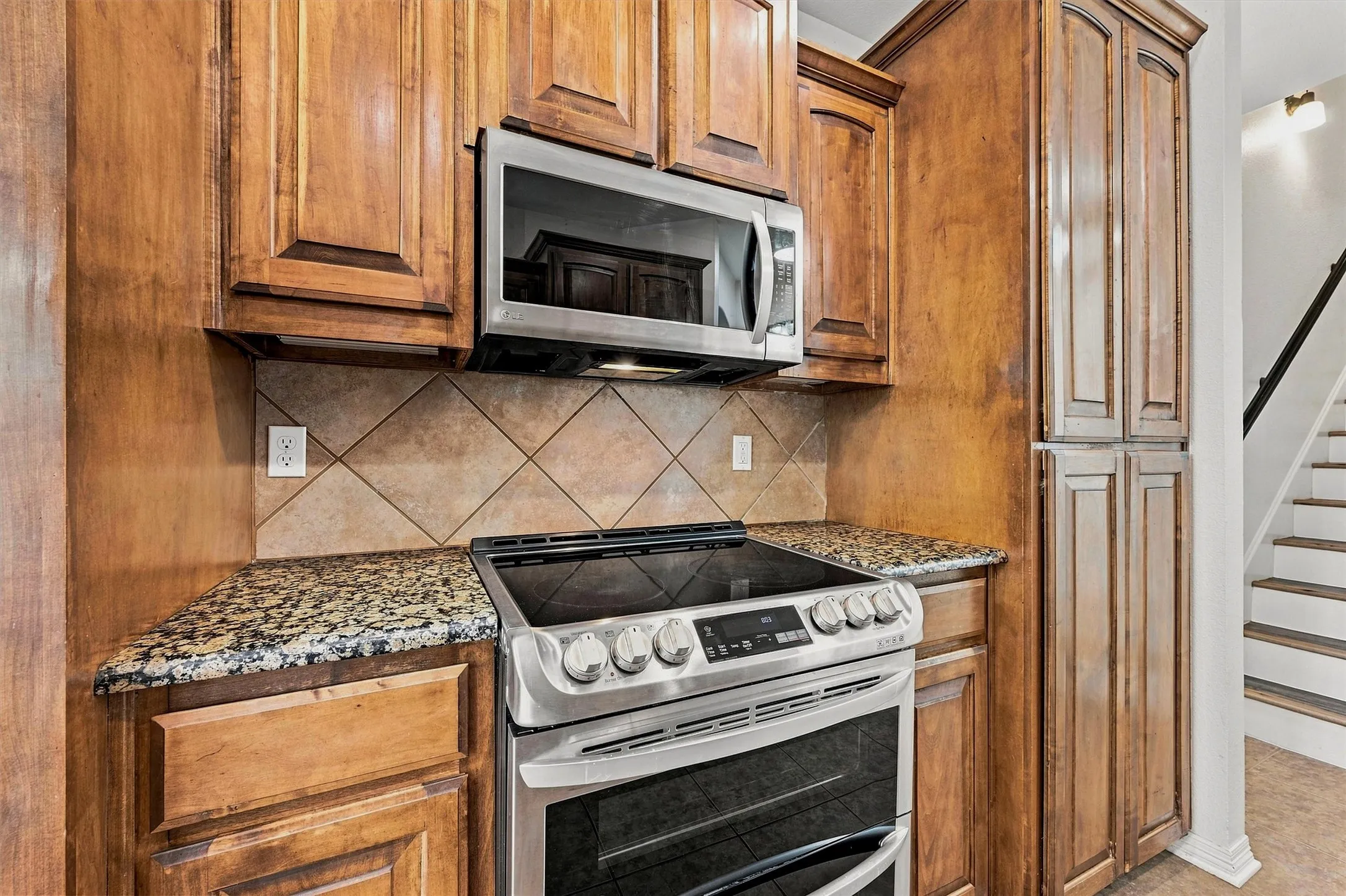 Single Family Residence For Sale in Grayson County , 3117 Preston Club Drive, Sherman, Texas 75092, 3 Bedroom, 2 Bathroom, 2 Garage spaces, 2,005 Sqft, built in 2004, mls#21327655, Real Estate Agent in Sherman, Homes For Sale in Grayson county, Homes For Sale in Sherman, Realtor in Sherman Texas, Real Estate Brokerage Independent Realty Texas, Luminita Cordes Realtor