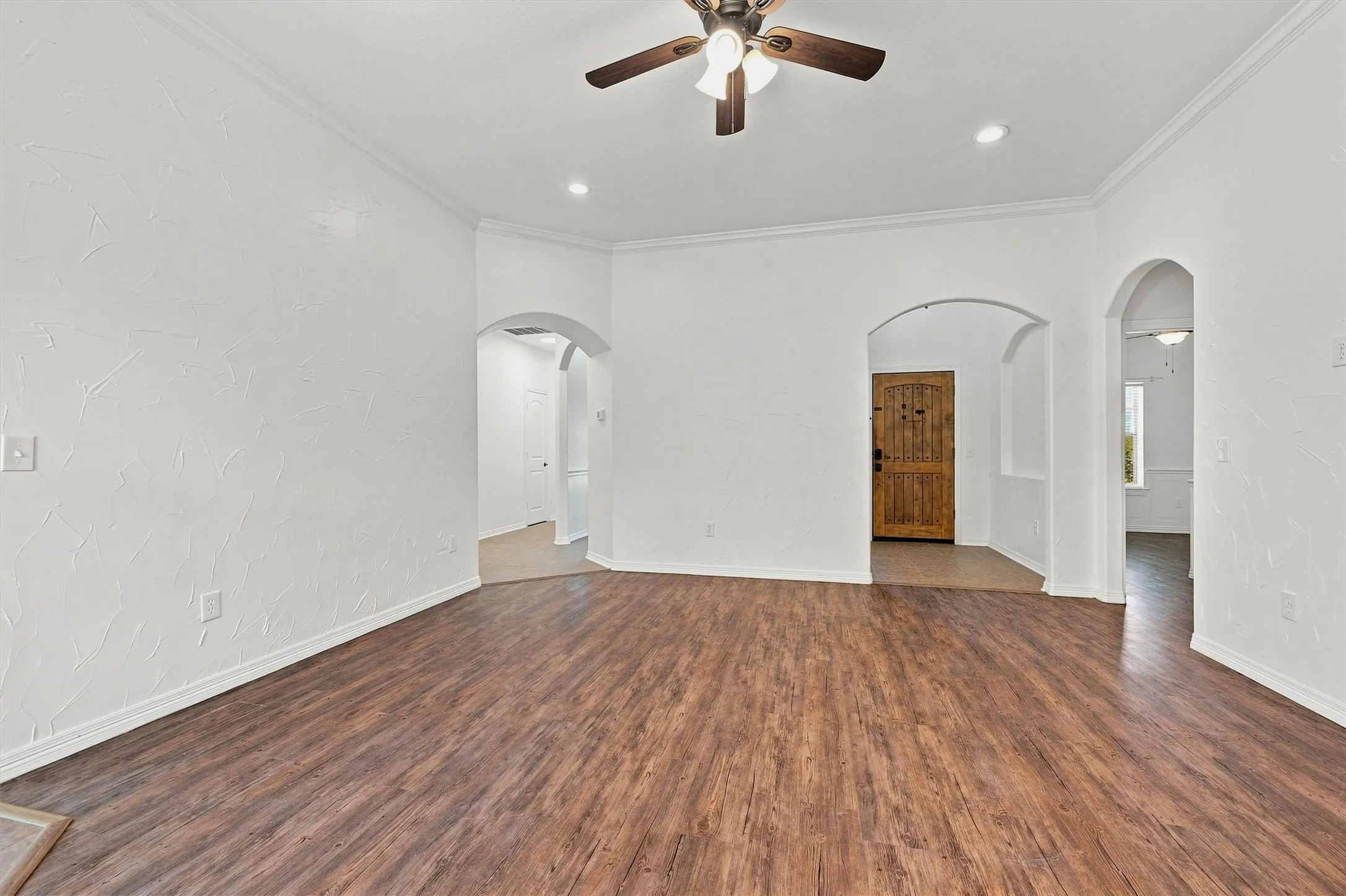 Single Family Residence For Sale in Grayson County , 3117 Preston Club Drive, Sherman, Texas 75092, 3 Bedroom, 2 Bathroom, 2 Garage spaces, 2,005 Sqft, built in 2004, mls#21327655, Real Estate Agent in Sherman, Homes For Sale in Grayson county, Homes For Sale in Sherman, Realtor in Sherman Texas, Real Estate Brokerage Independent Realty Texas, Luminita Cordes Realtor