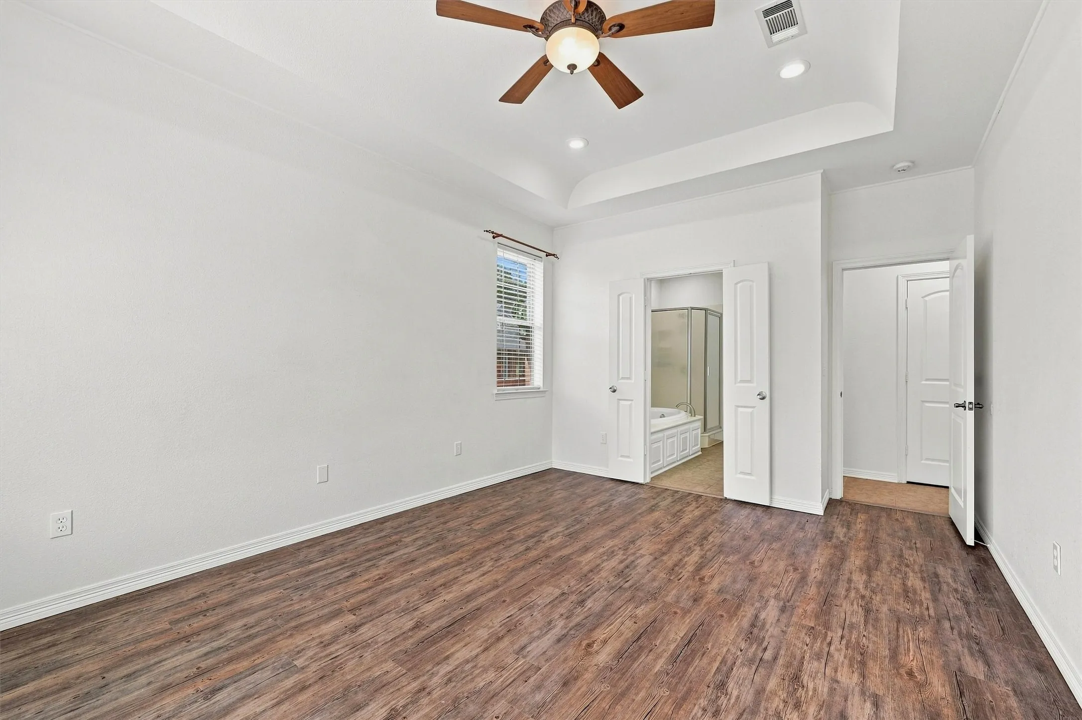 Single Family Residence For Sale in Grayson County , 3117 Preston Club Drive, Sherman, Texas 75092, 3 Bedroom, 2 Bathroom, 2 Garage spaces, 2,005 Sqft, built in 2004, mls#21327655, Real Estate Agent in Sherman, Homes For Sale in Grayson county, Homes For Sale in Sherman, Realtor in Sherman Texas, Real Estate Brokerage Independent Realty Texas, Luminita Cordes Realtor