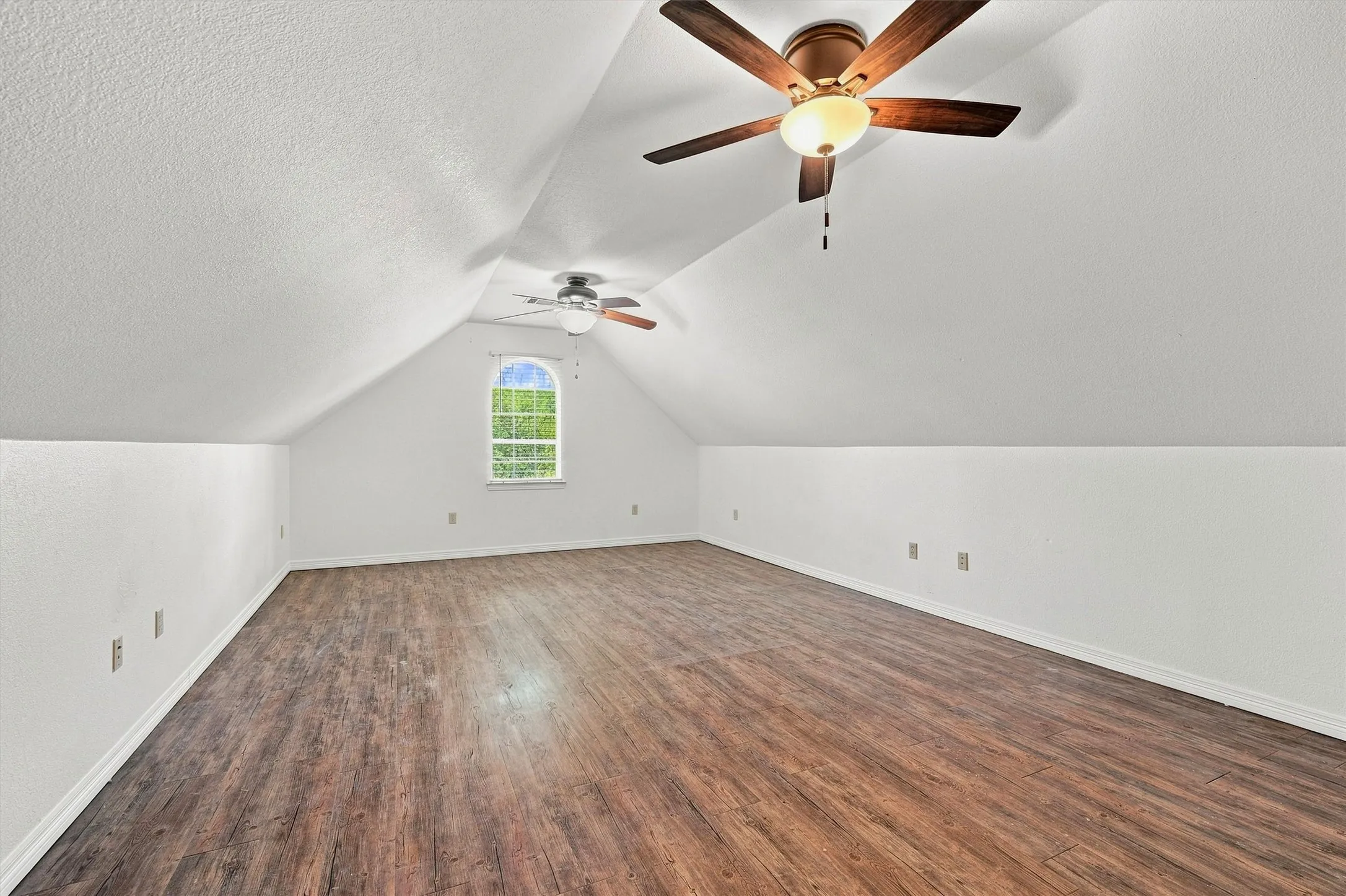 Level 2
Bedroom, Study, Game Room