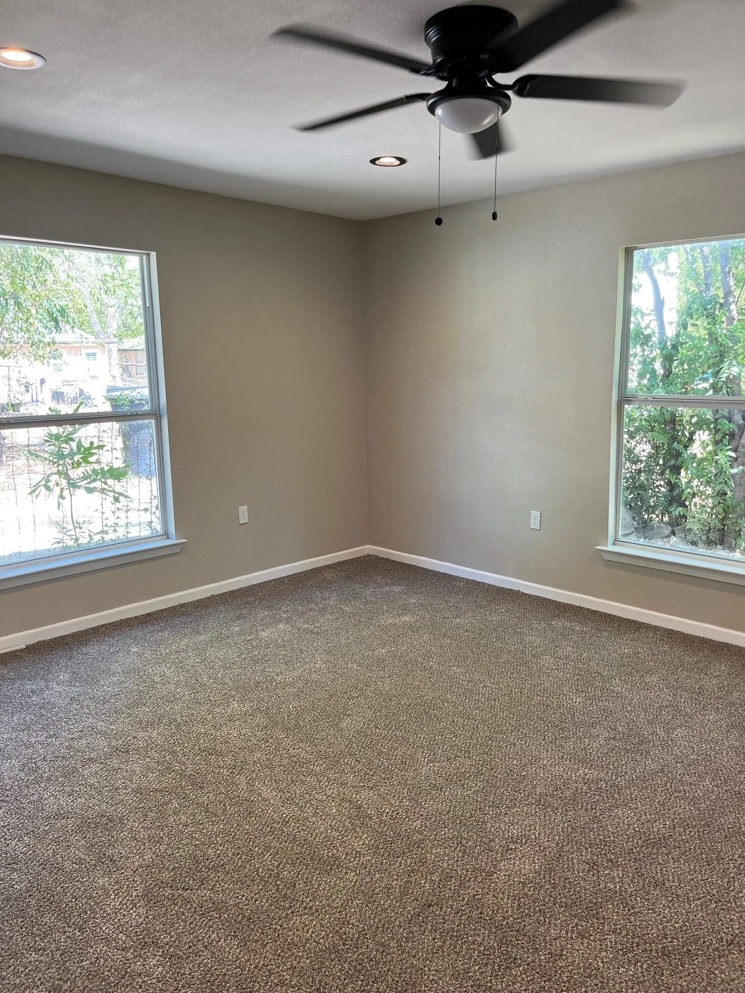 Single Family Residence For Sale in Brown County , 1619 Lane Street, Brownwood, Texas 76801, 2 Bedroom, 1 Bathroom, Garage spaces, 1,136 Sqft, built in 1990, mls#21375006, Real Estate Agent in Brownwood, Homes For Sale in Brown county, Homes For Sale in Brownwood, Realtor in Brownwood Texas, Real Estate Brokerage Independent Realty Texas, Luminita Cordes Realtor