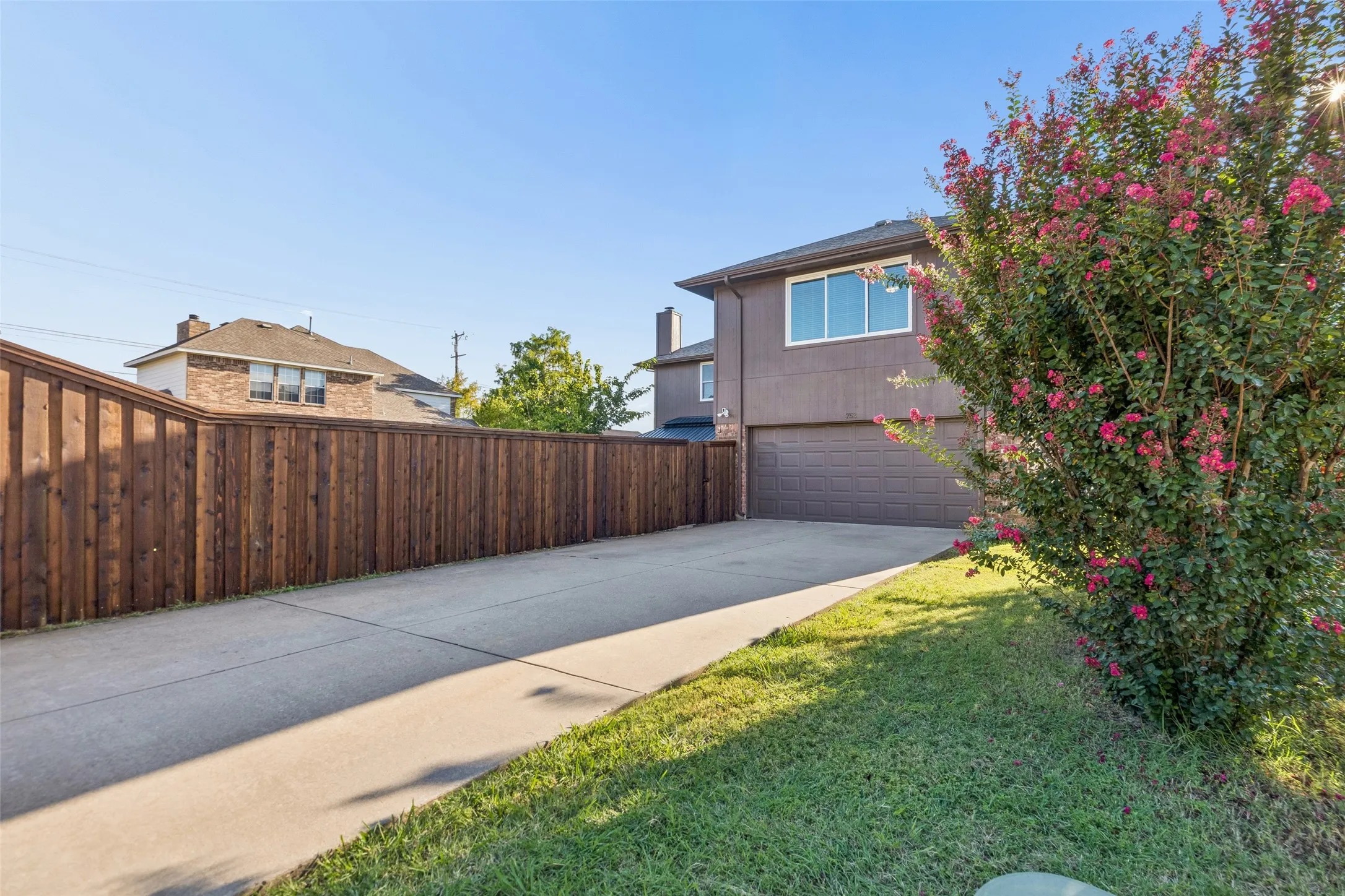 Single Family Residence For Rent in Collin County , 753 Summerfield Drive, Allen, Texas 75002, 5 Bedroom, 3 Bathroom, 2 Garage spaces, 3,340 Sqft, built in 2000, mls#21383427, Real Estate Agent in Allen, Homes For Rent in Collin county, Homes For Rent in Allen, Realtor in Allen Texas, Real Estate Brokerage Independent Realty Texas, Luminita Cordes Realtor