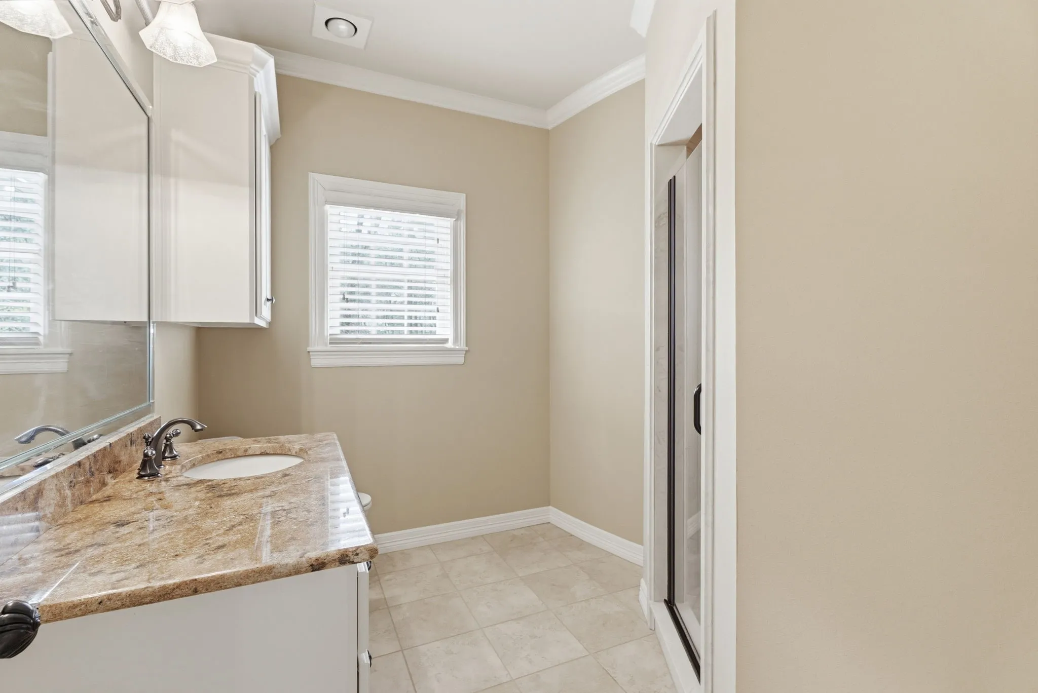 Single Family Residence For Sale in Smith County , 3814 Brighton Creek Circle, Tyler, Texas 75707, 4 Bedroom, 6 Bathroom, 4 Garage spaces, 5,800 Sqft, built in 2007, mls#21383432, Real Estate Agent in Tyler, Homes For Sale in Smith county, Homes For Sale in Tyler, Realtor in Tyler Texas, Real Estate Brokerage Independent Realty Texas, Luminita Cordes Realtor