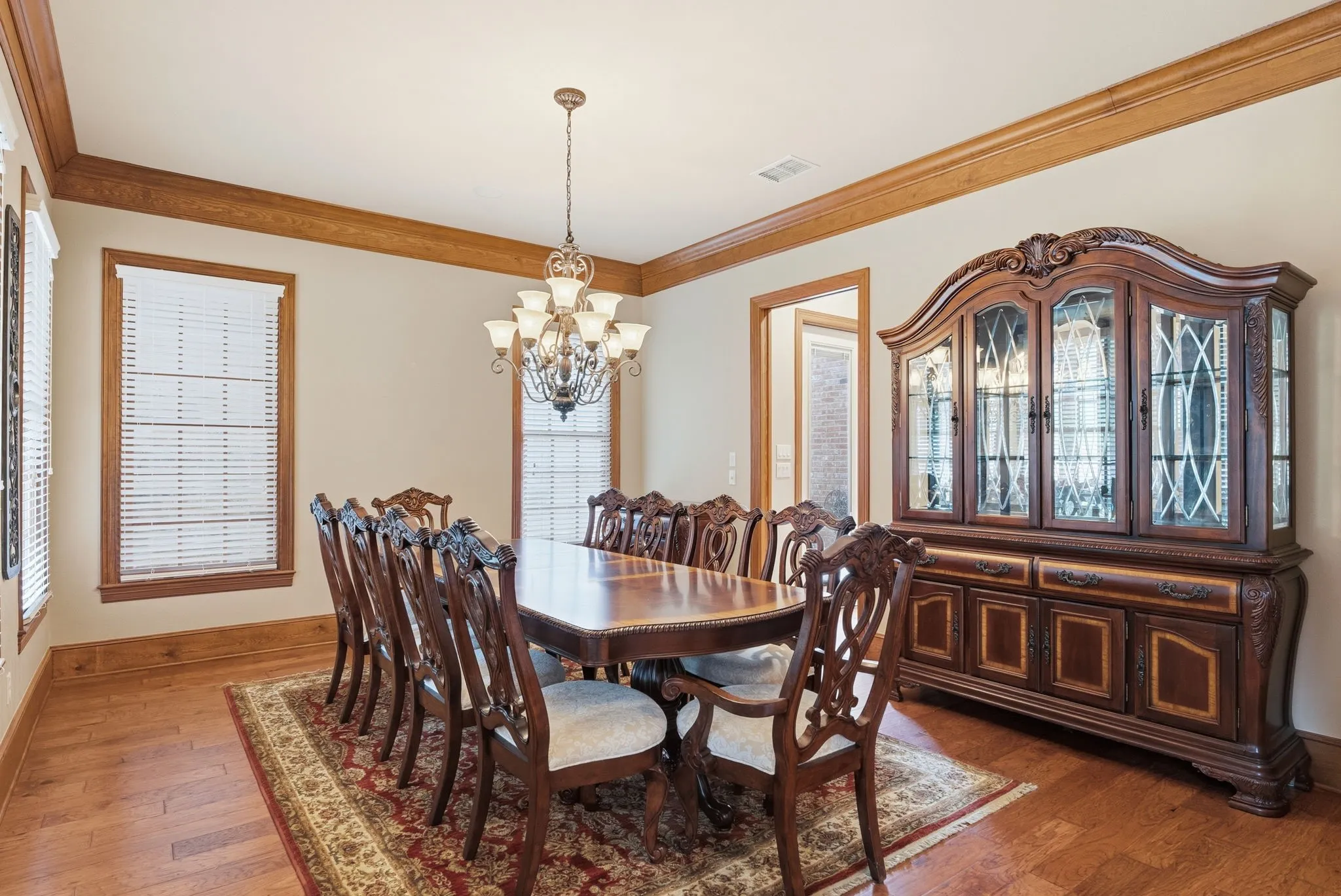 Single Family Residence For Sale in Smith County , 3814 Brighton Creek Circle, Tyler, Texas 75707, 4 Bedroom, 6 Bathroom, 4 Garage spaces, 5,800 Sqft, built in 2007, mls#21383432, Real Estate Agent in Tyler, Homes For Sale in Smith county, Homes For Sale in Tyler, Realtor in Tyler Texas, Real Estate Brokerage Independent Realty Texas, Luminita Cordes Realtor