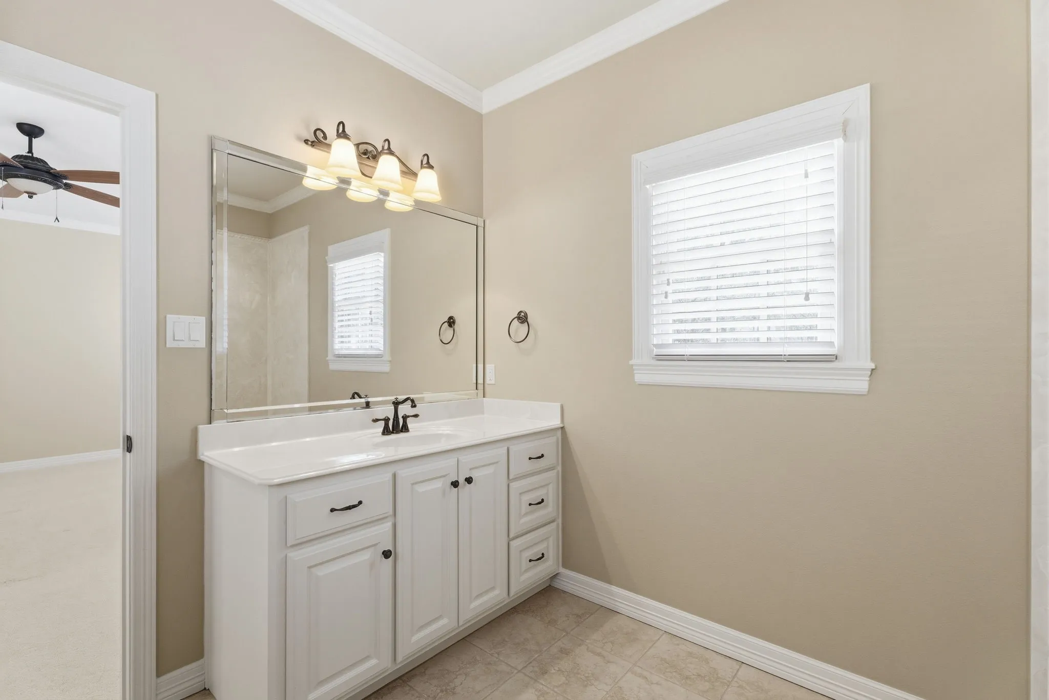 Single Family Residence For Sale in Smith County , 3814 Brighton Creek Circle, Tyler, Texas 75707, 4 Bedroom, 6 Bathroom, 4 Garage spaces, 5,800 Sqft, built in 2007, mls#21383432, Real Estate Agent in Tyler, Homes For Sale in Smith county, Homes For Sale in Tyler, Realtor in Tyler Texas, Real Estate Brokerage Independent Realty Texas, Luminita Cordes Realtor