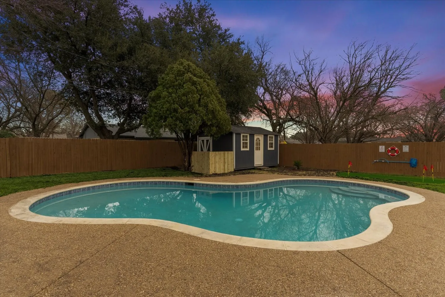 Single Family Residence For Rent in Tarrant County , 6048 Holiday Lane, North Richland Hills, Texas 76180, 4 Bedroom, 3 Bathroom, 1 Garage spaces, 1,342 Sqft, built in 1972, mls#21189178, Real Estate Agent in North Richland Hills, Homes For Rent in Tarrant county, Homes For Rent in North Richland Hills, Realtor in North Richland Hills Texas, Real Estate Brokerage Independent Realty Texas, Luminita Cordes Realtor