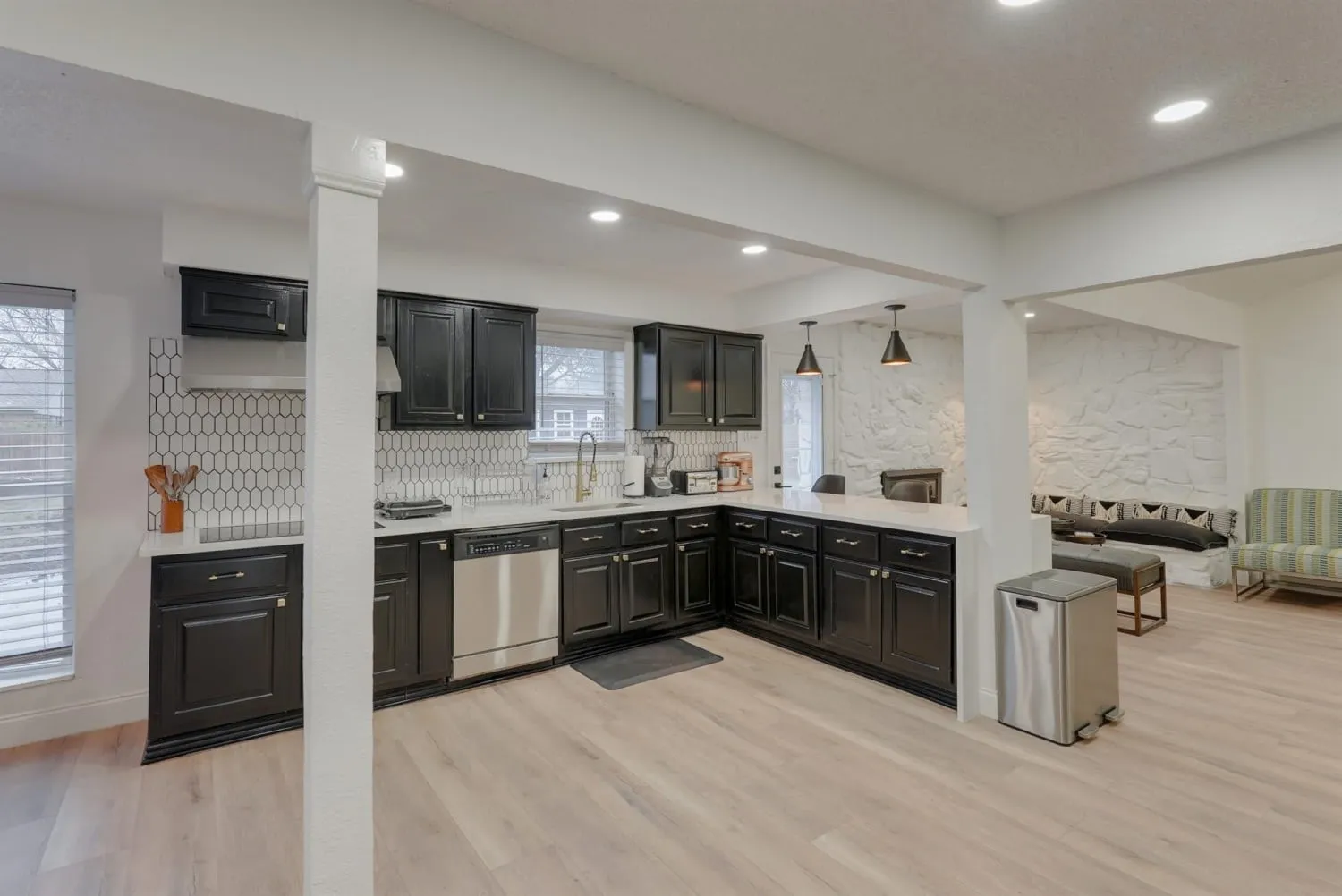 Single Family Residence For Rent in Tarrant County , 6048 Holiday Lane, North Richland Hills, Texas 76180, 4 Bedroom, 3 Bathroom, 1 Garage spaces, 1,342 Sqft, built in 1972, mls#21189178, Real Estate Agent in North Richland Hills, Homes For Rent in Tarrant county, Homes For Rent in North Richland Hills, Realtor in North Richland Hills Texas, Real Estate Brokerage Independent Realty Texas, Luminita Cordes Realtor