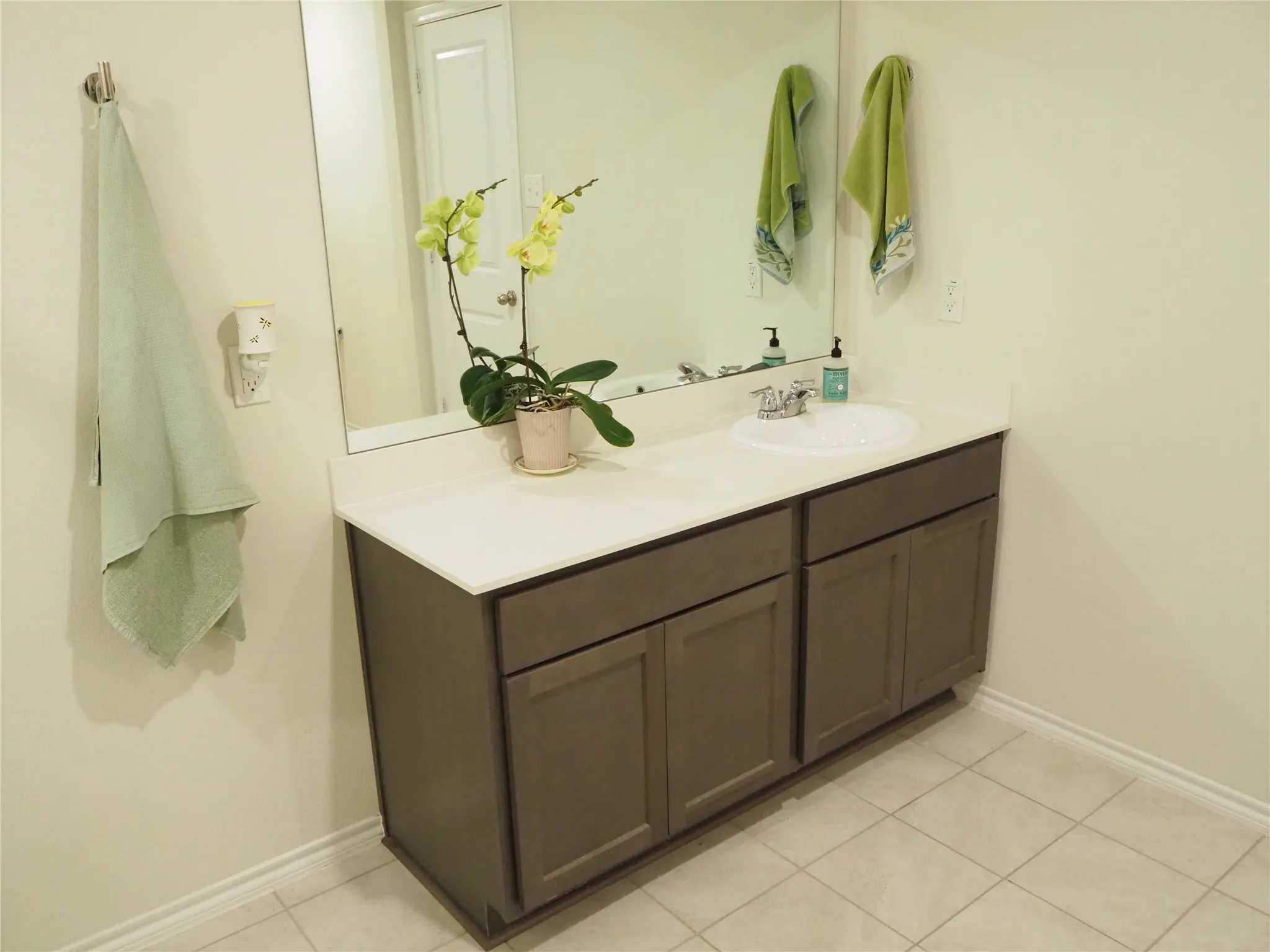 Single Family Residence For Rent in Denton County , 401 Wilson Way, Denton, Texas 76207, 3 Bedroom, 2 Bathroom, 2 Garage spaces, 2,095 Sqft, built in 2019, mls#21383439, Real Estate Agent in Denton, Homes For Rent in Denton county, Homes For Rent in Denton, Realtor in Denton Texas, Real Estate Brokerage Independent Realty Texas, Luminita Cordes Realtor
