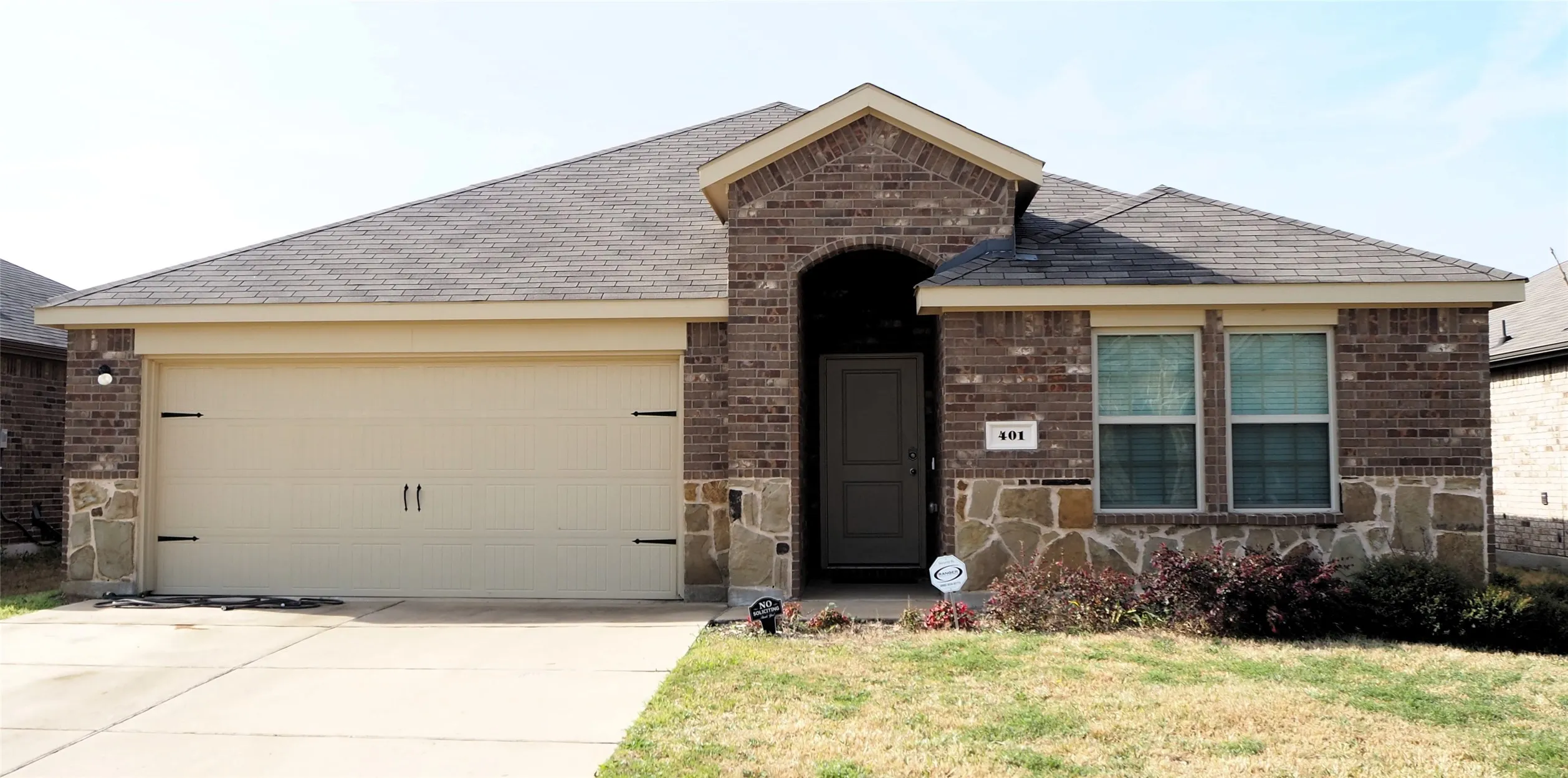 Single Family Residence For Rent in Denton County , 401 Wilson Way, Denton, Texas 76207, 3 Bedroom, 2 Bathroom, 2 Garage spaces, 2,095 Sqft, built in 2019, mls#21383439, Real Estate Agent in Denton, Homes For Rent in Denton county, Homes For Rent in Denton, Realtor in Denton Texas, Real Estate Brokerage Independent Realty Texas, Luminita Cordes Realtor