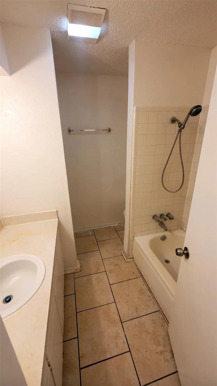 a look at master full bathroom inside the master bedroom (For 3427 Republic)
