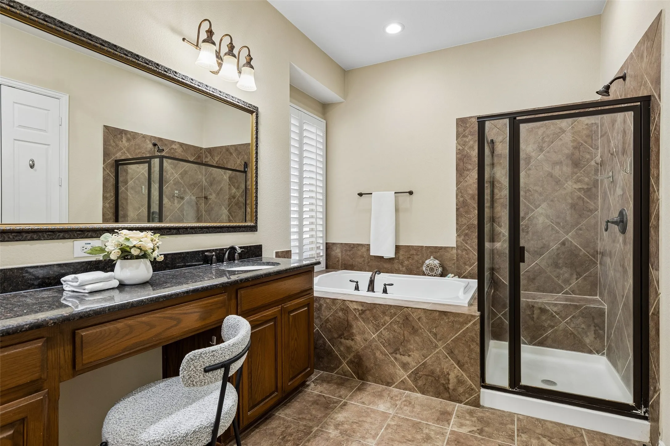 Single Family Residence For Sale in Collin County , 7625 Ridgedale Court, Sachse, Texas 75048, 5 Bedroom, 4 Bathroom, 3 Garage spaces, 3,505 Sqft, built in 2009, mls#21383061, Real Estate Agent in Sachse, Homes For Sale in Collin county, Homes For Sale in Sachse, Realtor in Sachse Texas, Real Estate Brokerage Independent Realty Texas, Luminita Cordes Realtor