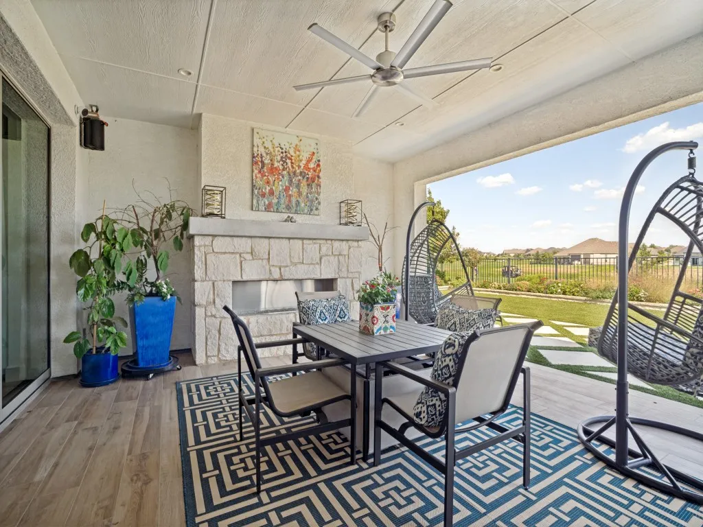 Single Family Residence For Sale in Denton County , 8117 Cocobolo Drive, Denton, Texas 76207, 3 Bedroom, 4 Bathroom, 3 Garage spaces, 2,928 Sqft, built in 2022, mls#21377682, Real Estate Agent in Denton, Homes For Sale in Denton county, Homes For Sale in Denton, Realtor in Denton Texas, Real Estate Brokerage Independent Realty Texas, Luminita Cordes Realtor