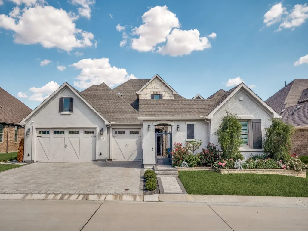 Single Family Residence For Sale in Denton County , 8117 Cocobolo Drive, Denton, Texas 76207, 3 Bedroom, 4 Bathroom, 3 Garage spaces, 2,928 Sqft, built in 2022, mls#21377682, Real Estate Agent in Denton, Homes For Sale in Denton county, Homes For Sale in Denton, Realtor in Denton Texas, Real Estate Brokerage Independent Realty Texas, Luminita Cordes Realtor