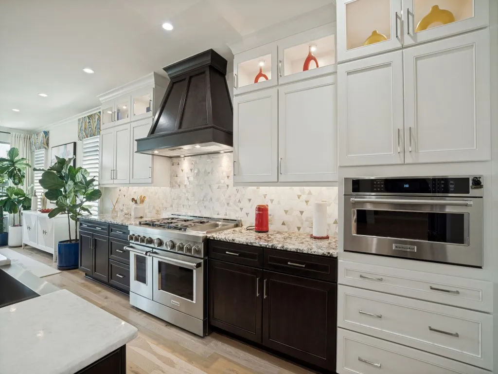 Single Family Residence For Sale in Denton County , 8117 Cocobolo Drive, Denton, Texas 76207, 3 Bedroom, 4 Bathroom, 3 Garage spaces, 2,928 Sqft, built in 2022, mls#21377682, Real Estate Agent in Denton, Homes For Sale in Denton county, Homes For Sale in Denton, Realtor in Denton Texas, Real Estate Brokerage Independent Realty Texas, Luminita Cordes Realtor