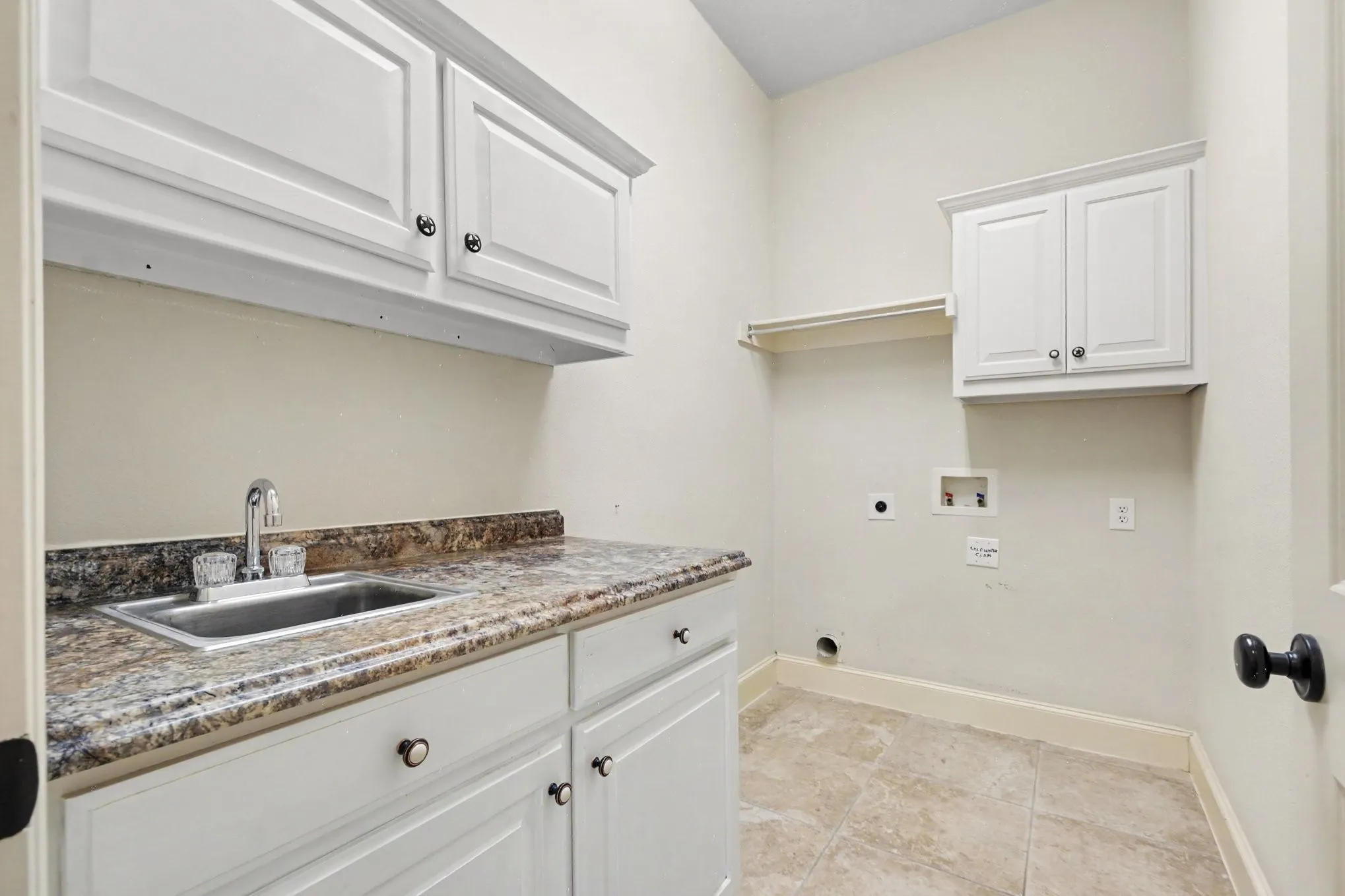Single Family Residence For Sale in Collin County , 13459 Clifton Drive, Frisco, Texas 75035, 4 Bedroom, 3 Bathroom, 2 Garage spaces, 3,270 Sqft, built in 2009, mls#21382560, Real Estate Agent in Frisco, Homes For Sale in Collin county, Homes For Sale in Frisco, Realtor in Frisco Texas, Real Estate Brokerage Independent Realty Texas, Luminita Cordes Realtor