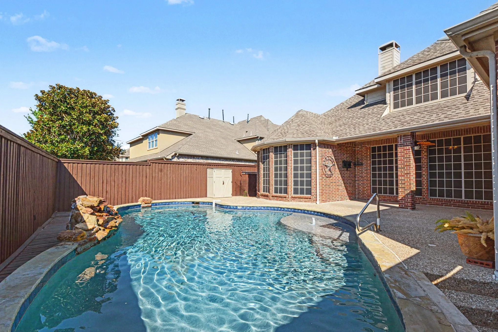 Single Family Residence For Sale in Collin County , 13459 Clifton Drive, Frisco, Texas 75035, 4 Bedroom, 3 Bathroom, 2 Garage spaces, 3,270 Sqft, built in 2009, mls#21382560, Real Estate Agent in Frisco, Homes For Sale in Collin county, Homes For Sale in Frisco, Realtor in Frisco Texas, Real Estate Brokerage Independent Realty Texas, Luminita Cordes Realtor
