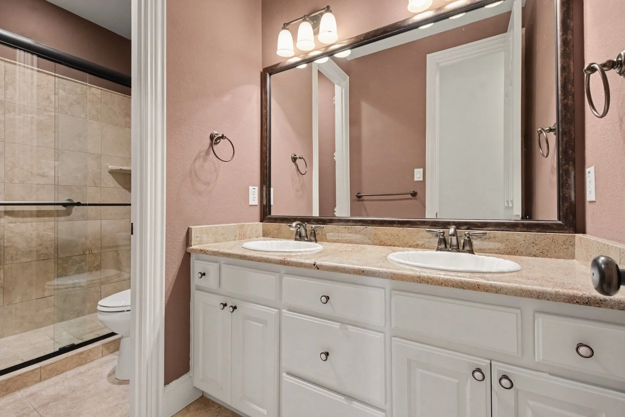 Single Family Residence For Sale in Collin County , 13459 Clifton Drive, Frisco, Texas 75035, 4 Bedroom, 3 Bathroom, 2 Garage spaces, 3,270 Sqft, built in 2009, mls#21382560, Real Estate Agent in Frisco, Homes For Sale in Collin county, Homes For Sale in Frisco, Realtor in Frisco Texas, Real Estate Brokerage Independent Realty Texas, Luminita Cordes Realtor