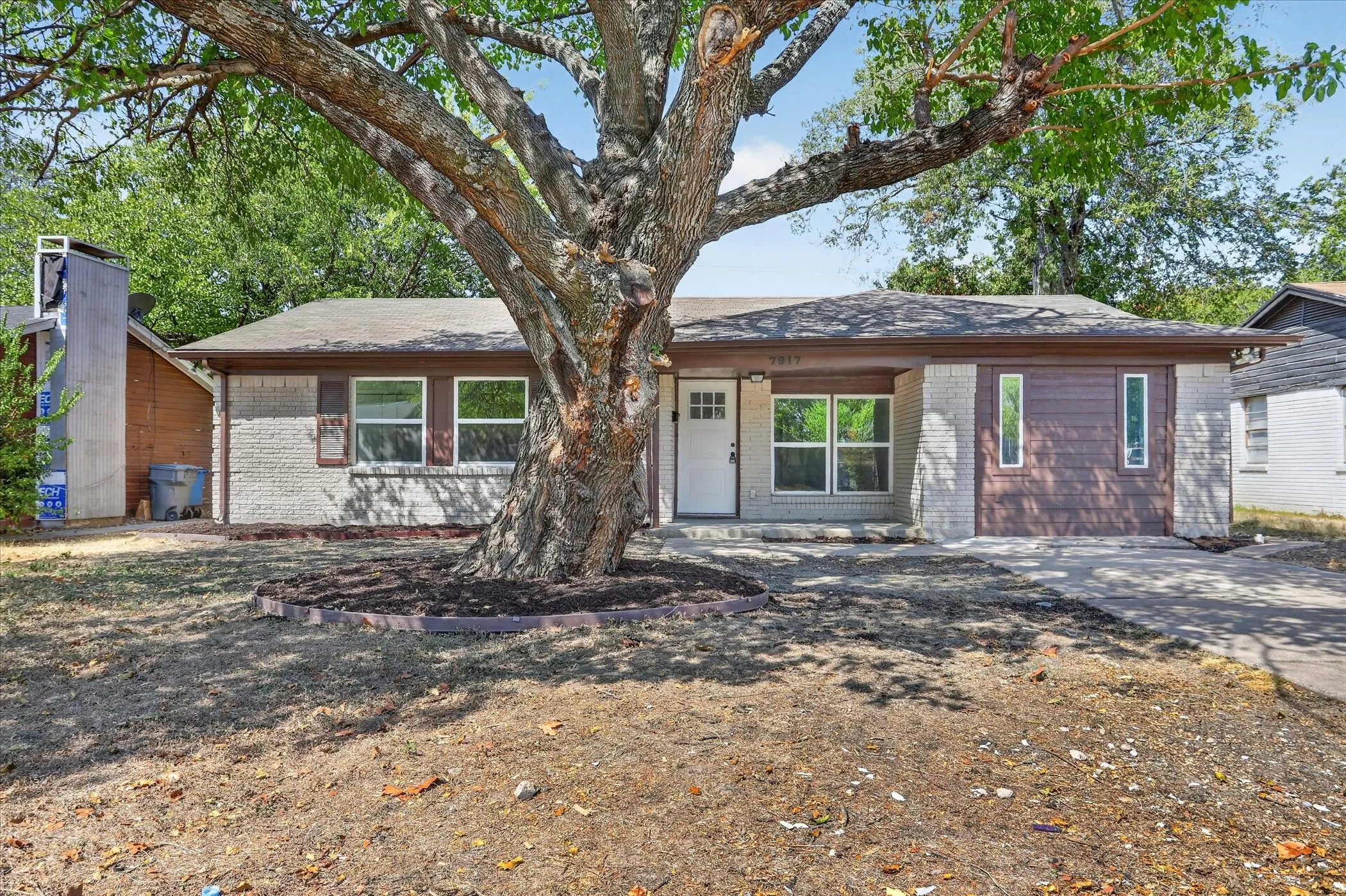 Single Family Residence For Sale in Dallas County , 7917 Woodshire Drive, Dallas, Texas 75232, 4 Bedroom, 2 Bathroom, Garage spaces, 1,294 Sqft, built in 1960, mls#21382726, Real Estate Agent in Dallas, Homes For Sale in Dallas county, Homes For Sale in Dallas, Realtor in Dallas Texas, Real Estate Brokerage Independent Realty Texas, Luminita Cordes Realtor