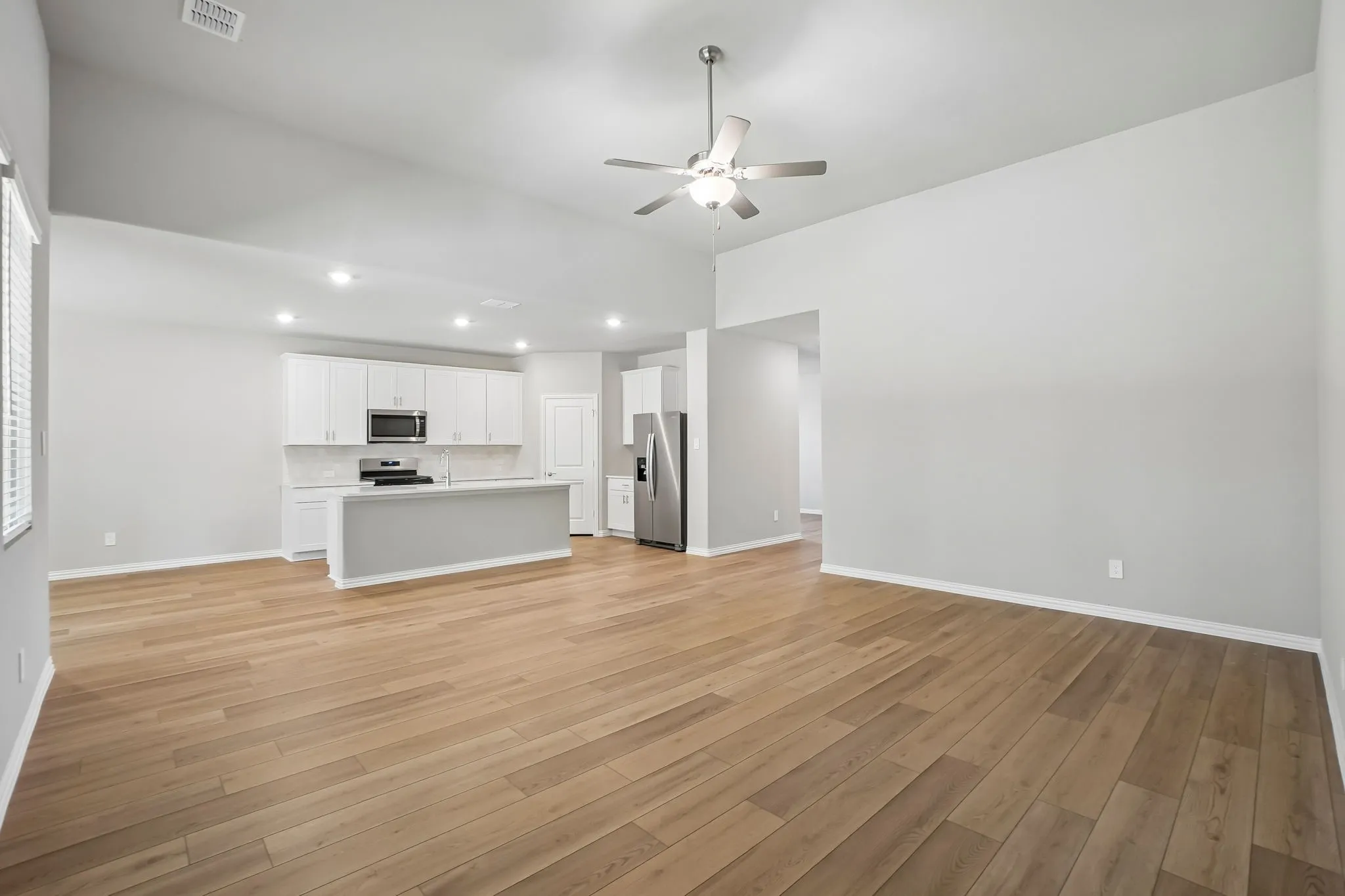 Photo is not of the actual home, but is an inspirational photo of builder’s model home and may depict options, furnishings, and/or decorator features that are not included.