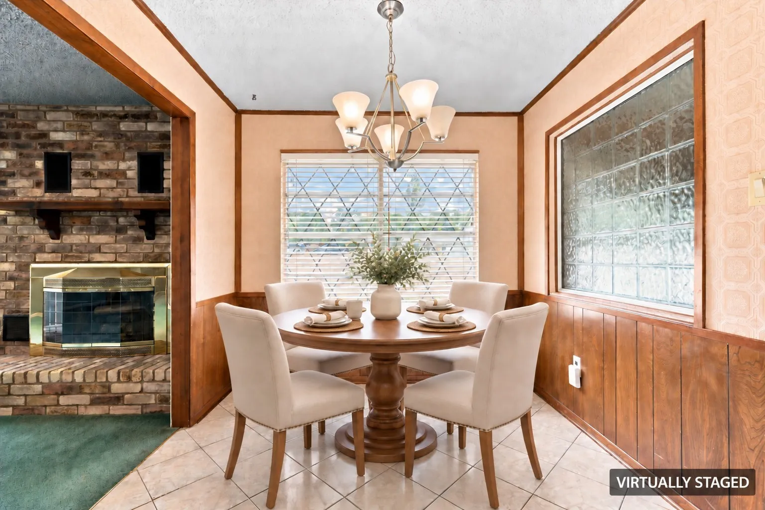 Single Family Residence For Sale in Bosque County , 101 W Avenue G, Valley Mills, Texas 76689, 4 Bedroom, 2 Bathroom, Garage spaces, 2,394 Sqft, built in 1978, mls#21381949, Real Estate Agent in Valley Mills, Homes For Sale in Bosque county, Homes For Sale in Valley Mills, Realtor in Valley Mills Texas, Real Estate Brokerage Independent Realty Texas, Luminita Cordes Realtor