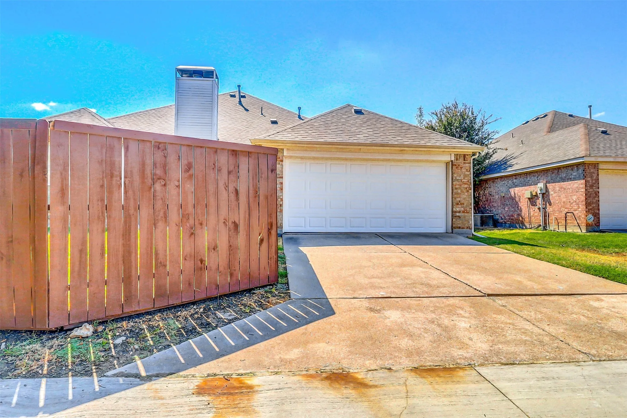 Single Family Residence For Sale in Collin County , 4101 CANDLEWYCK Drive, Plano, Texas 75024, 4 Bedroom, 3 Bathroom, 2 Garage spaces, 2,380 Sqft, built in 1994, mls#21372688, Real Estate Agent in Plano, Homes For Sale in Collin county, Homes For Sale in Plano, Realtor in Plano Texas, Real Estate Brokerage Independent Realty Texas, Luminita Cordes Realtor