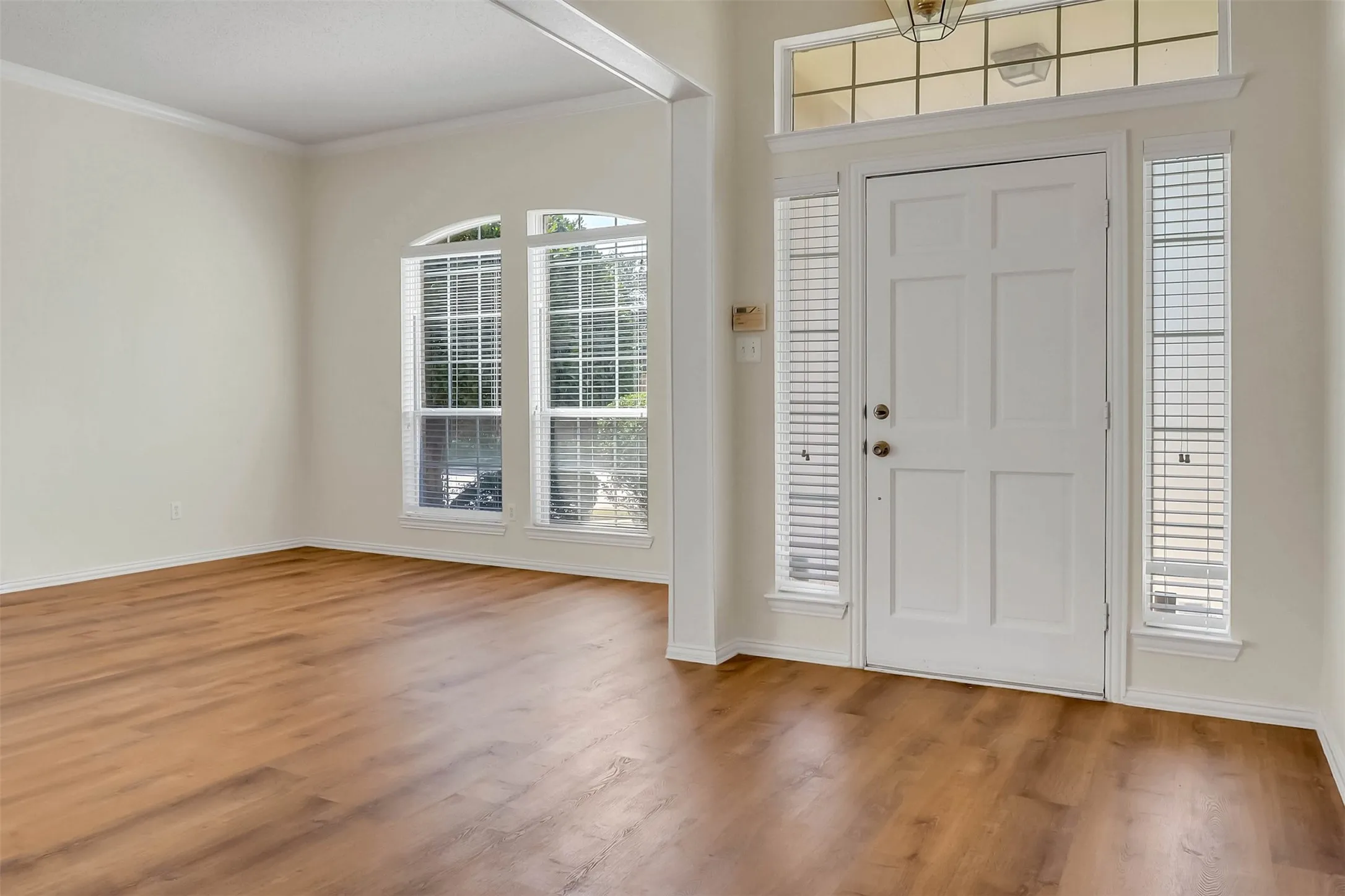 Single Family Residence For Sale in Collin County , 4101 CANDLEWYCK Drive, Plano, Texas 75024, 4 Bedroom, 3 Bathroom, 2 Garage spaces, 2,380 Sqft, built in 1994, mls#21372688, Real Estate Agent in Plano, Homes For Sale in Collin county, Homes For Sale in Plano, Realtor in Plano Texas, Real Estate Brokerage Independent Realty Texas, Luminita Cordes Realtor
