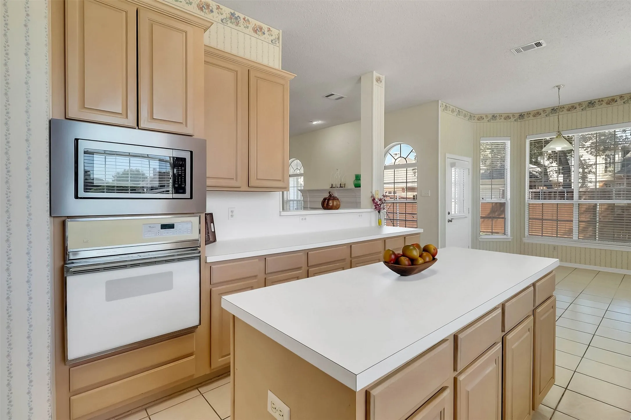 Single Family Residence For Sale in Collin County , 4101 CANDLEWYCK Drive, Plano, Texas 75024, 4 Bedroom, 3 Bathroom, 2 Garage spaces, 2,380 Sqft, built in 1994, mls#21372688, Real Estate Agent in Plano, Homes For Sale in Collin county, Homes For Sale in Plano, Realtor in Plano Texas, Real Estate Brokerage Independent Realty Texas, Luminita Cordes Realtor