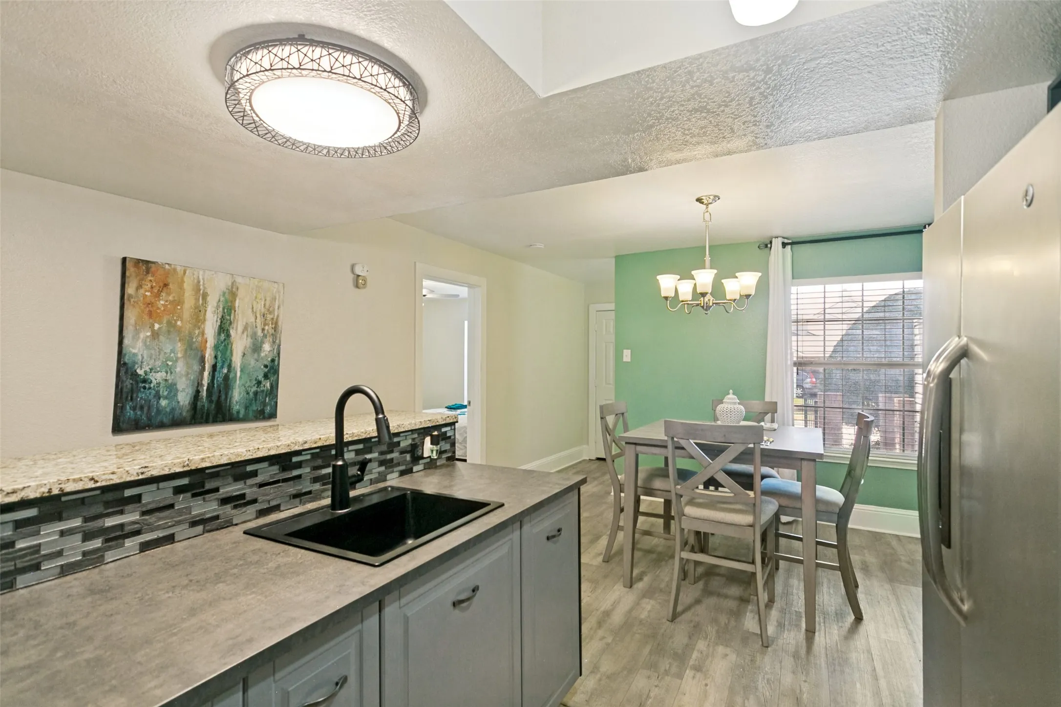 Townhouse For Sale in Denton County , 837 Summercreek Drive, Lewisville, Texas 75067, 2 Bedroom, 2 Bathroom, Garage spaces, 1,085 Sqft, built in 1983, mls#21381544, Real Estate Agent in Lewisville, Homes For Sale in Denton county, Homes For Sale in Lewisville, Realtor in Lewisville Texas, Real Estate Brokerage Independent Realty Texas, Luminita Cordes Realtor