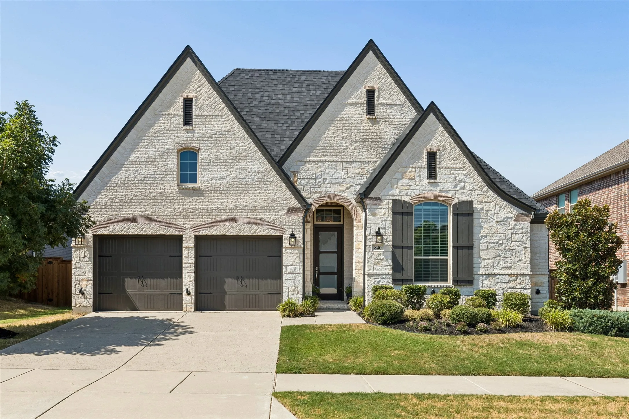 Single Family Residence For Sale in Denton County , 840 Agave Drive, Prosper, Texas 75078, 3 Bedroom, 3 Bathroom, 2 Garage spaces, 2,831 Sqft, built in 2019, mls#21382424, Real Estate Agent in Prosper, Homes For Sale in Denton county, Homes For Sale in Prosper, Realtor in Prosper Texas, Real Estate Brokerage Independent Realty Texas, Luminita Cordes Realtor