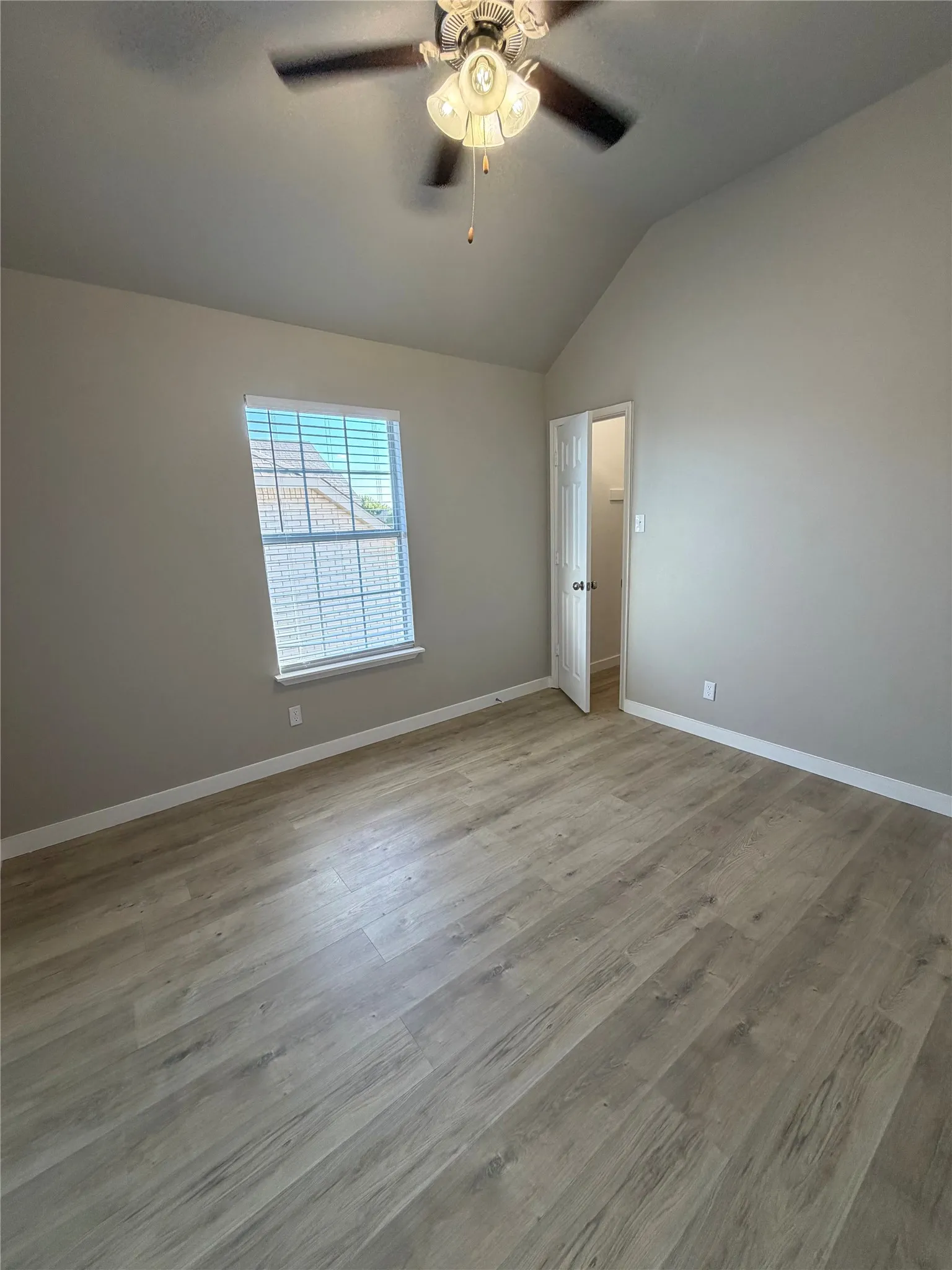 Single Family Residence For Rent in Denton County , 2300 Brooklake Street W, Denton, Texas 76207, 5 Bedroom, 4 Bathroom, 2 Garage spaces, 2,824 Sqft, built in 1990, mls#21383334, Real Estate Agent in Denton, Homes For Rent in Denton county, Homes For Rent in Denton, Realtor in Denton Texas, Real Estate Brokerage Independent Realty Texas, Luminita Cordes Realtor