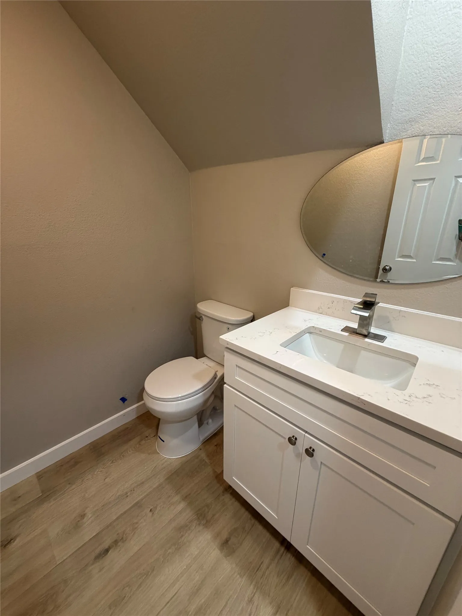 Single Family Residence For Rent in Denton County , 2300 Brooklake Street W, Denton, Texas 76207, 5 Bedroom, 4 Bathroom, 2 Garage spaces, 2,824 Sqft, built in 1990, mls#21383334, Real Estate Agent in Denton, Homes For Rent in Denton county, Homes For Rent in Denton, Realtor in Denton Texas, Real Estate Brokerage Independent Realty Texas, Luminita Cordes Realtor