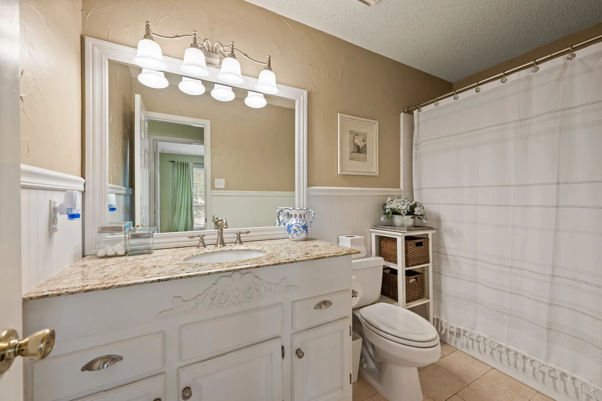 Single Family Residence For Sale in Tarrant County , 510 Anthony Drive, Euless, Texas 76039, 4 Bedroom, 3 Bathroom, 2 Garage spaces, 3,177 Sqft, built in 1989, mls#21382950, Real Estate Agent in Euless, Homes For Sale in Tarrant county, Homes For Sale in Euless, Realtor in Euless Texas, Real Estate Brokerage Independent Realty Texas, Luminita Cordes Realtor