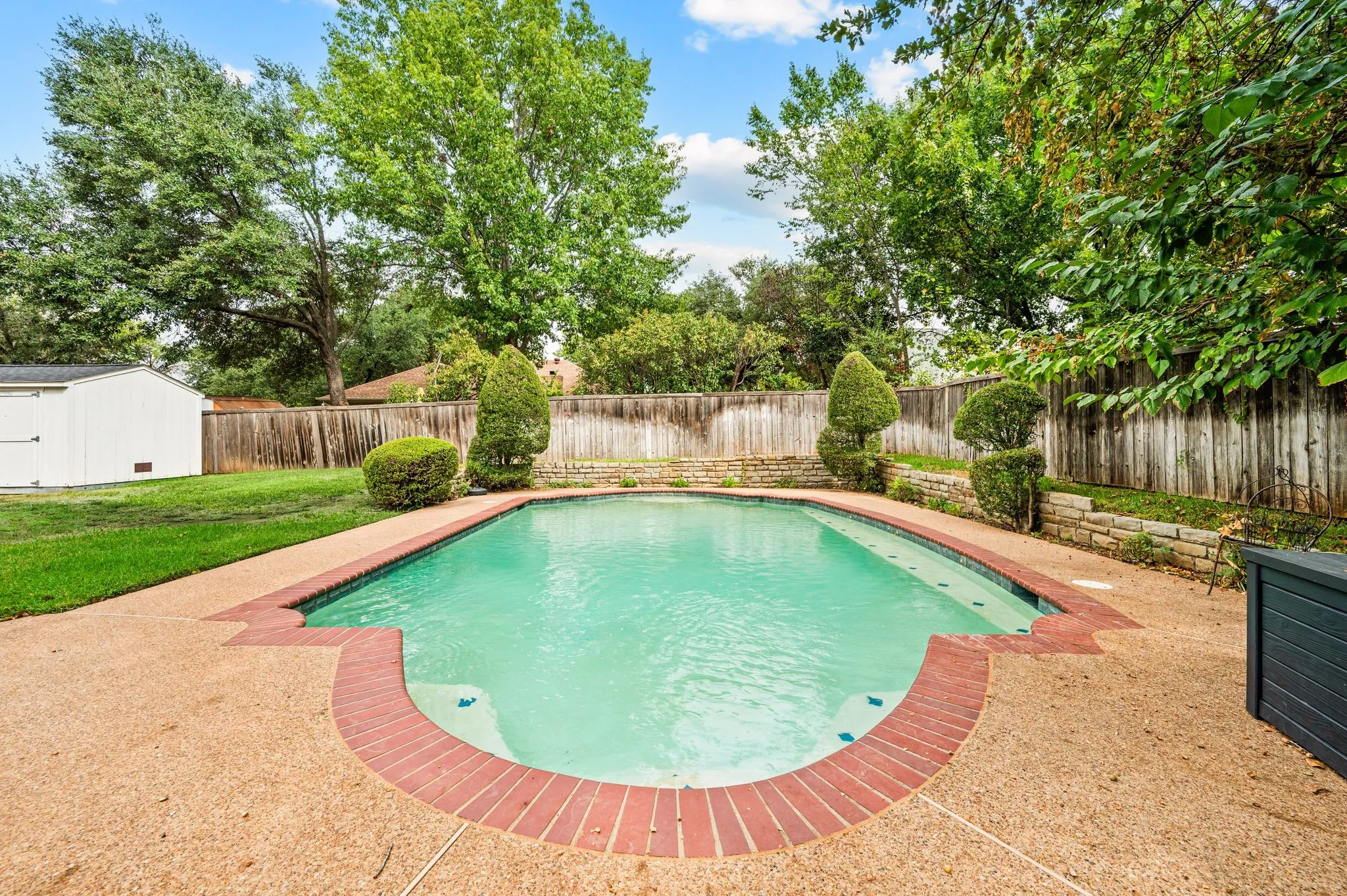 Single Family Residence For Sale in Tarrant County , 510 Anthony Drive, Euless, Texas 76039, 4 Bedroom, 3 Bathroom, 2 Garage spaces, 3,177 Sqft, built in 1989, mls#21382950, Real Estate Agent in Euless, Homes For Sale in Tarrant county, Homes For Sale in Euless, Realtor in Euless Texas, Real Estate Brokerage Independent Realty Texas, Luminita Cordes Realtor