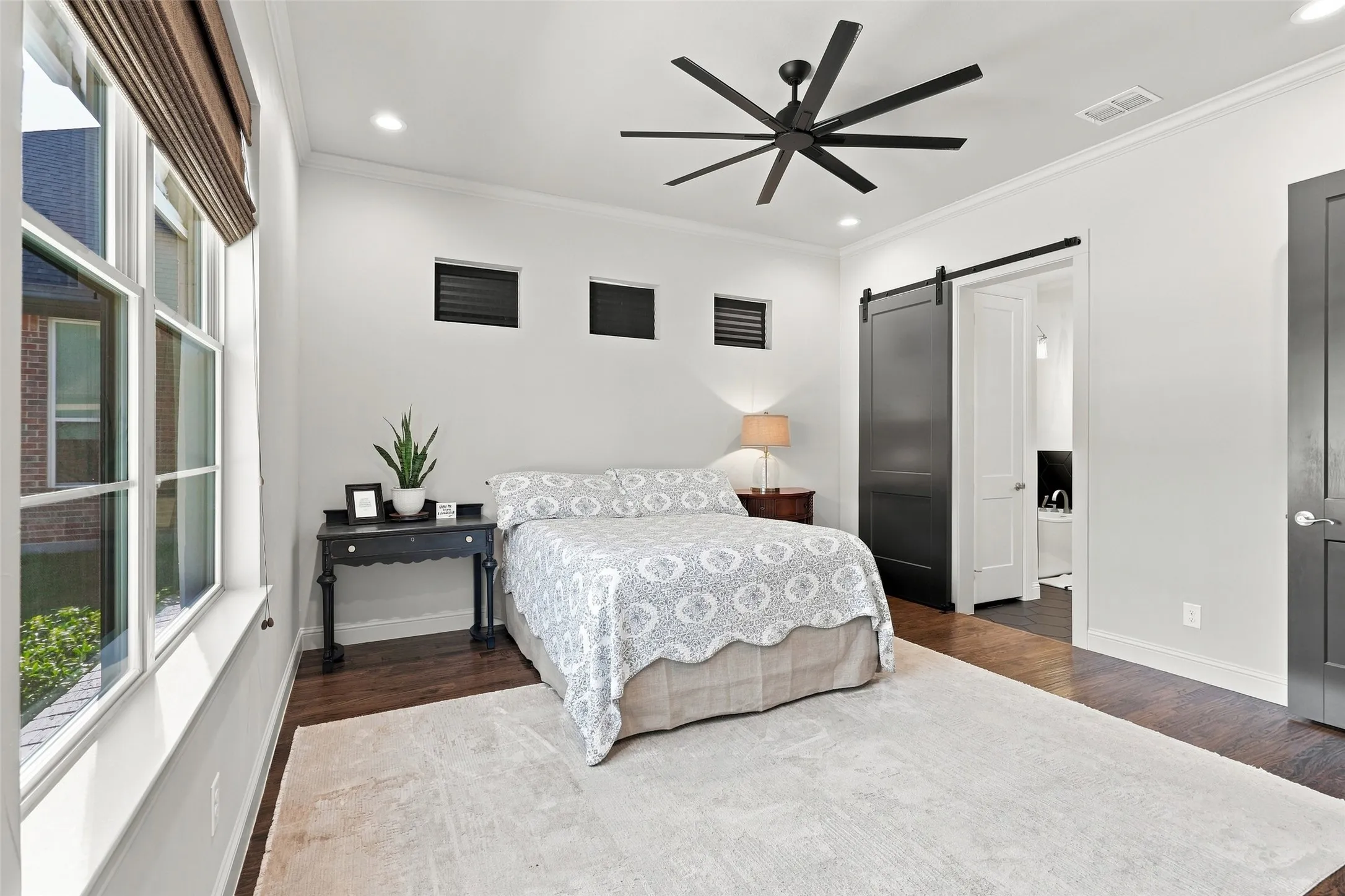Single Family Residence For Sale in Parker County , 1245 Crown Valley Drive, Weatherford, Texas 76087, 4 Bedroom, 4 Bathroom, 2 Garage spaces, 2,865 Sqft, built in 2020, mls#21382811, Real Estate Agent in Weatherford, Homes For Sale in Parker county, Homes For Sale in Weatherford, Realtor in Weatherford Texas, Real Estate Brokerage Independent Realty Texas, Luminita Cordes Realtor