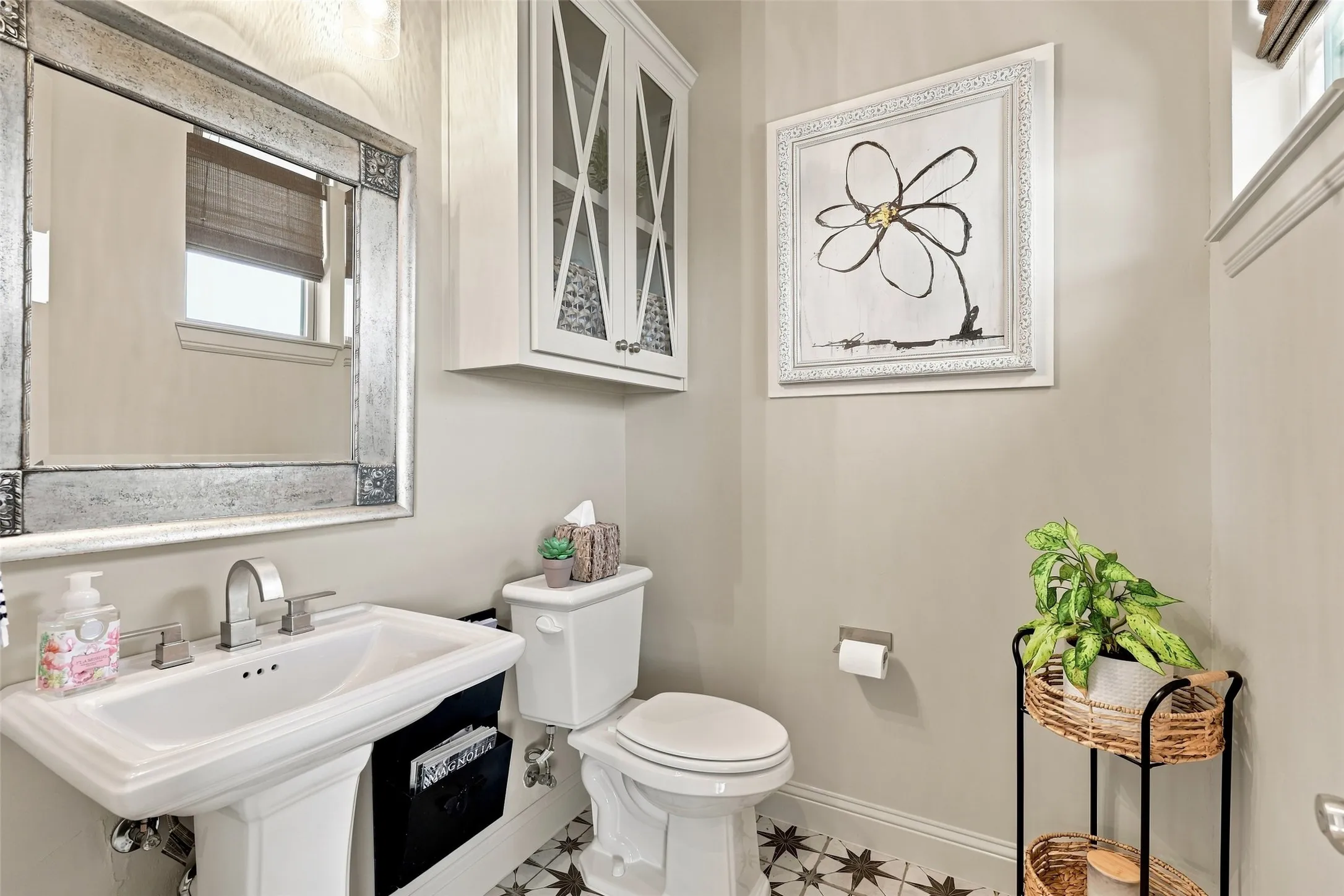 Single Family Residence For Sale in Parker County , 1245 Crown Valley Drive, Weatherford, Texas 76087, 4 Bedroom, 4 Bathroom, 2 Garage spaces, 2,865 Sqft, built in 2020, mls#21382811, Real Estate Agent in Weatherford, Homes For Sale in Parker county, Homes For Sale in Weatherford, Realtor in Weatherford Texas, Real Estate Brokerage Independent Realty Texas, Luminita Cordes Realtor