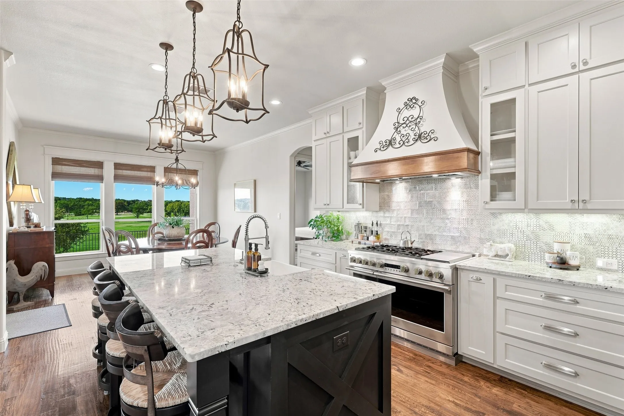 Single Family Residence For Sale in Parker County , 1245 Crown Valley Drive, Weatherford, Texas 76087, 4 Bedroom, 4 Bathroom, 2 Garage spaces, 2,865 Sqft, built in 2020, mls#21382811, Real Estate Agent in Weatherford, Homes For Sale in Parker county, Homes For Sale in Weatherford, Realtor in Weatherford Texas, Real Estate Brokerage Independent Realty Texas, Luminita Cordes Realtor
