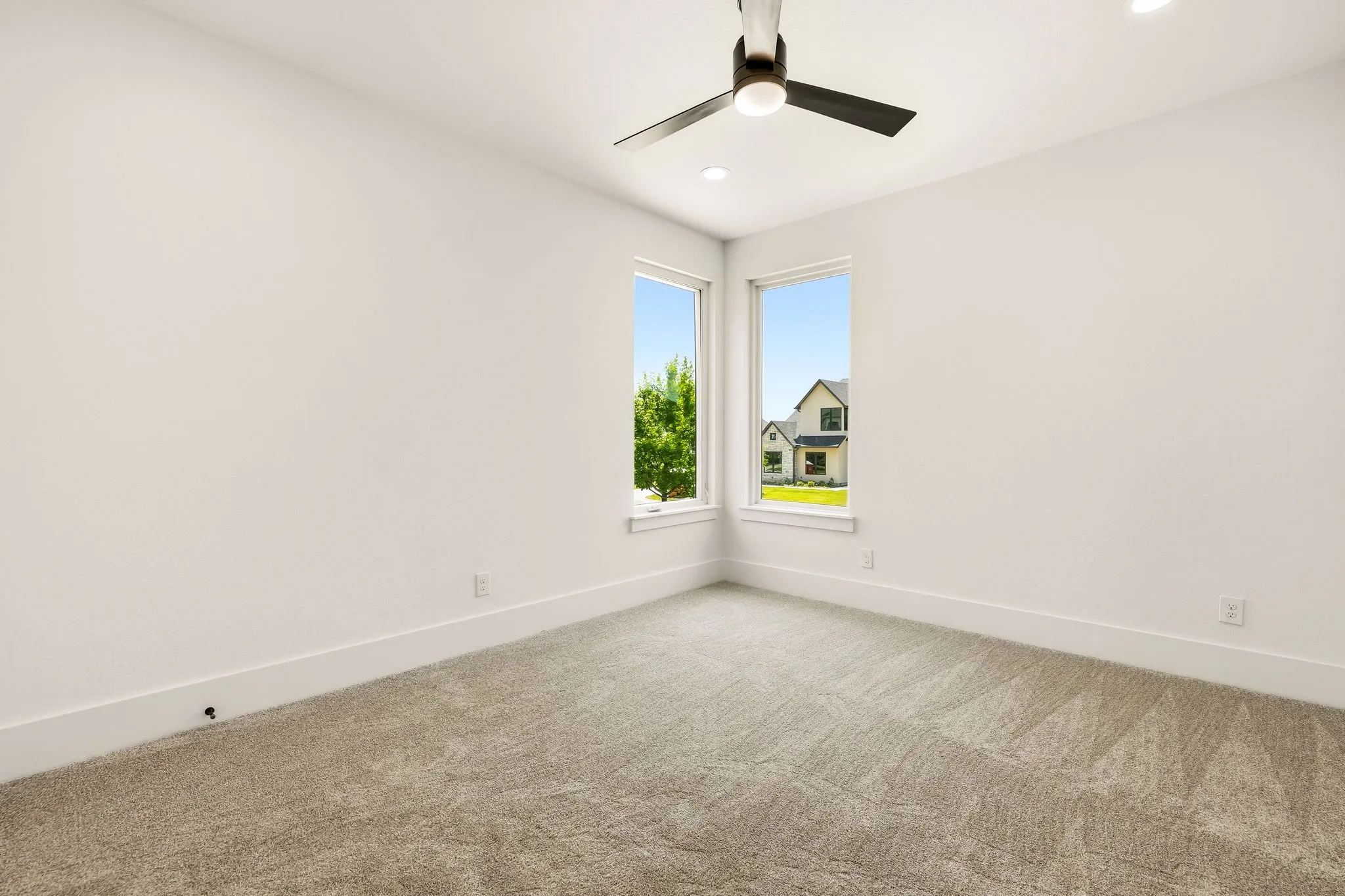 Upstairs bedroom 2