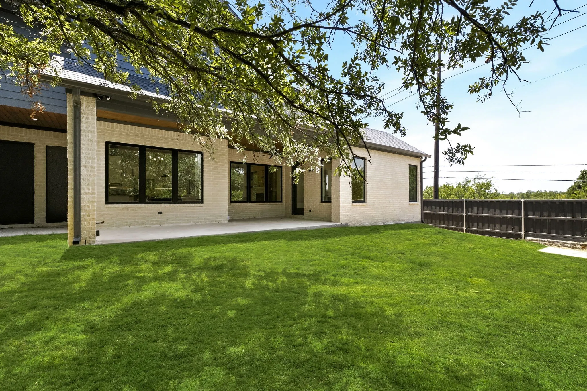 Single Family Residence For Sale in Rockwall County , 1222 Whisper Rock Drive, Rockwall, Texas 75032, 4 Bedroom, 4 Bathroom, 4 Garage spaces, 3,000 Sqft, built in 2025, mls#21381168, Real Estate Agent in Rockwall, Homes For Sale in Rockwall county, Homes For Sale in Rockwall, Realtor in Rockwall Texas, Real Estate Brokerage Independent Realty Texas, Luminita Cordes Realtor