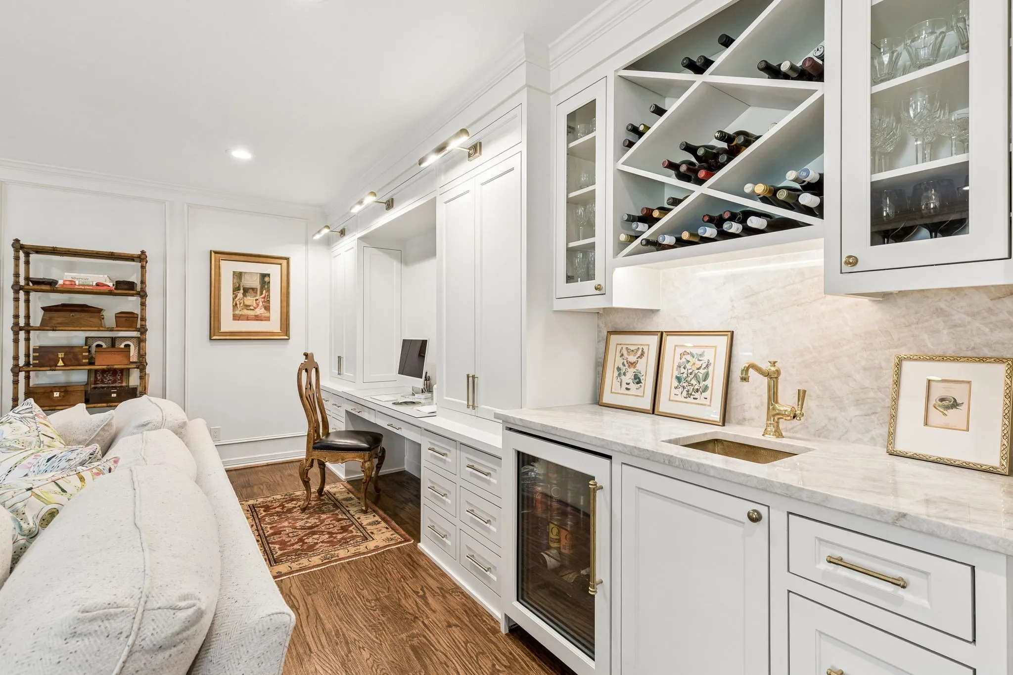 Single Family Residence For Sale in Collin County , 234 Shady Hill Drive, Richardson, Texas 75080, 4 Bedroom, 4 Bathroom, 2 Garage spaces, 2,932 Sqft, built in 1978, mls#21381864, Real Estate Agent in Richardson, Homes For Sale in Collin county, Homes For Sale in Richardson, Realtor in Richardson Texas, Real Estate Brokerage Independent Realty Texas, Luminita Cordes Realtor