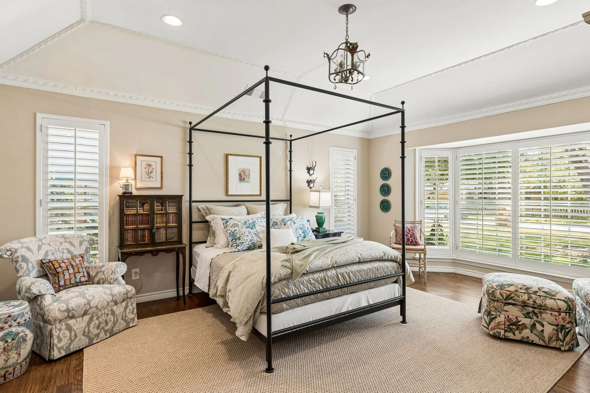 Single Family Residence For Sale in Collin County , 234 Shady Hill Drive, Richardson, Texas 75080, 4 Bedroom, 4 Bathroom, 2 Garage spaces, 2,932 Sqft, built in 1978, mls#21381864, Real Estate Agent in Richardson, Homes For Sale in Collin county, Homes For Sale in Richardson, Realtor in Richardson Texas, Real Estate Brokerage Independent Realty Texas, Luminita Cordes Realtor