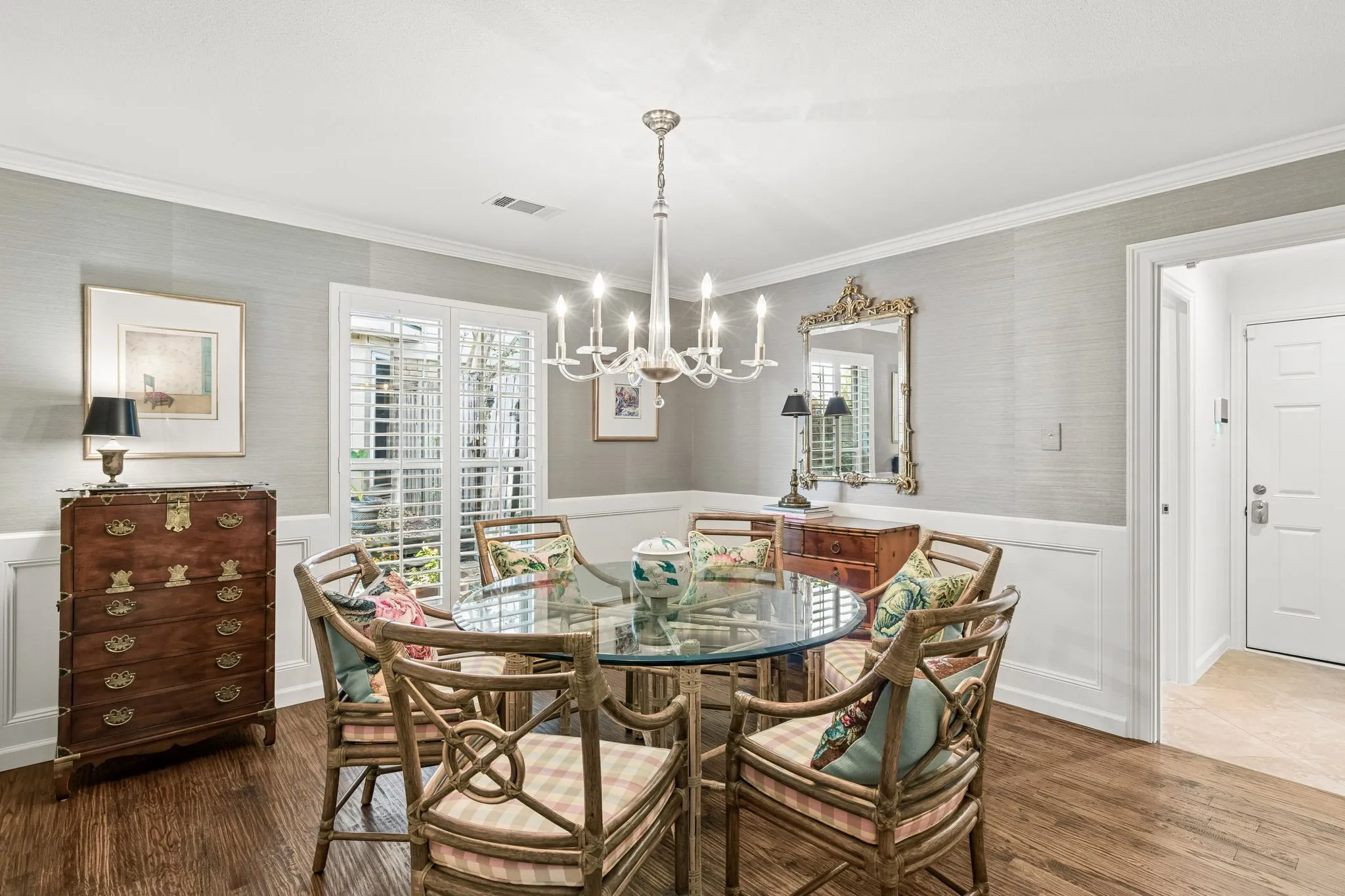 Single Family Residence For Sale in Collin County , 234 Shady Hill Drive, Richardson, Texas 75080, 4 Bedroom, 4 Bathroom, 2 Garage spaces, 2,932 Sqft, built in 1978, mls#21381864, Real Estate Agent in Richardson, Homes For Sale in Collin county, Homes For Sale in Richardson, Realtor in Richardson Texas, Real Estate Brokerage Independent Realty Texas, Luminita Cordes Realtor